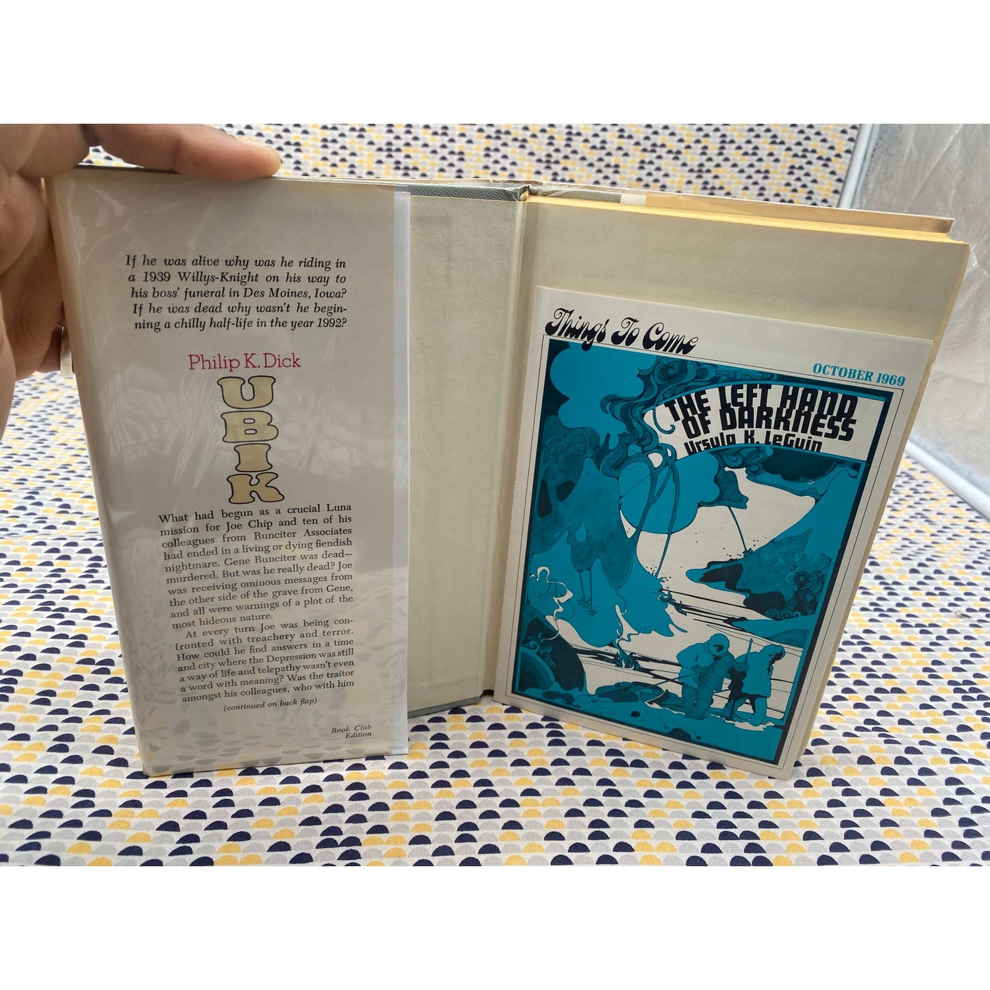 Ubik - Philip K. Dick - Peter Rauch Cover - Doubleday -Club Edition - 28k Gutter