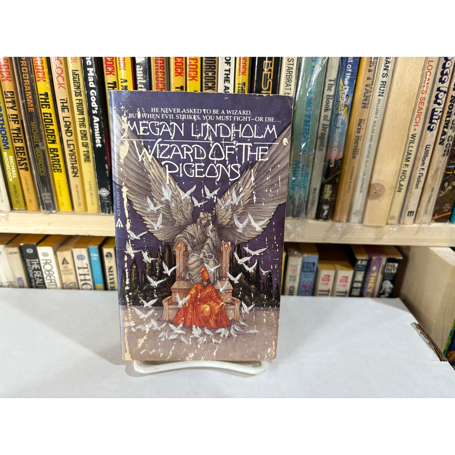 Wizard Of The Pigeons - Megan Lindholm ( Robin Hobb ) - Ace - Paperback