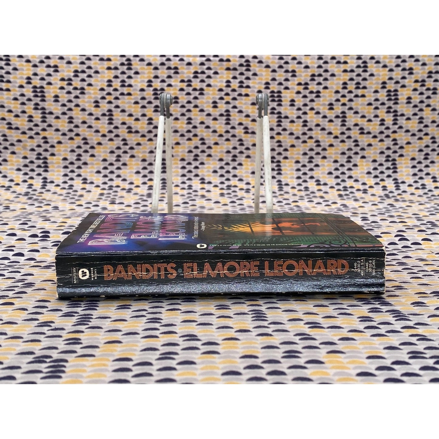 Bandits - Elmore Leonard - Vintage Paperback Book - Warner Books Edition