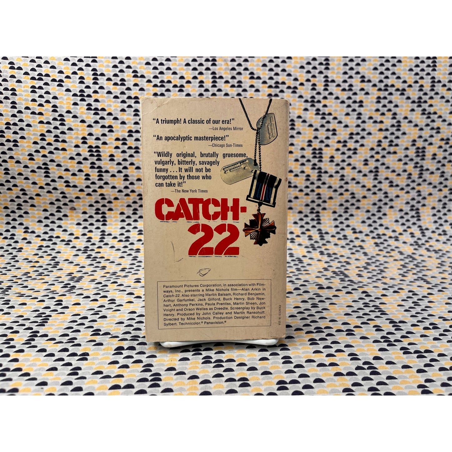 Catch 22 - Joseph Heller - Vintage Paperback - Dell Edition