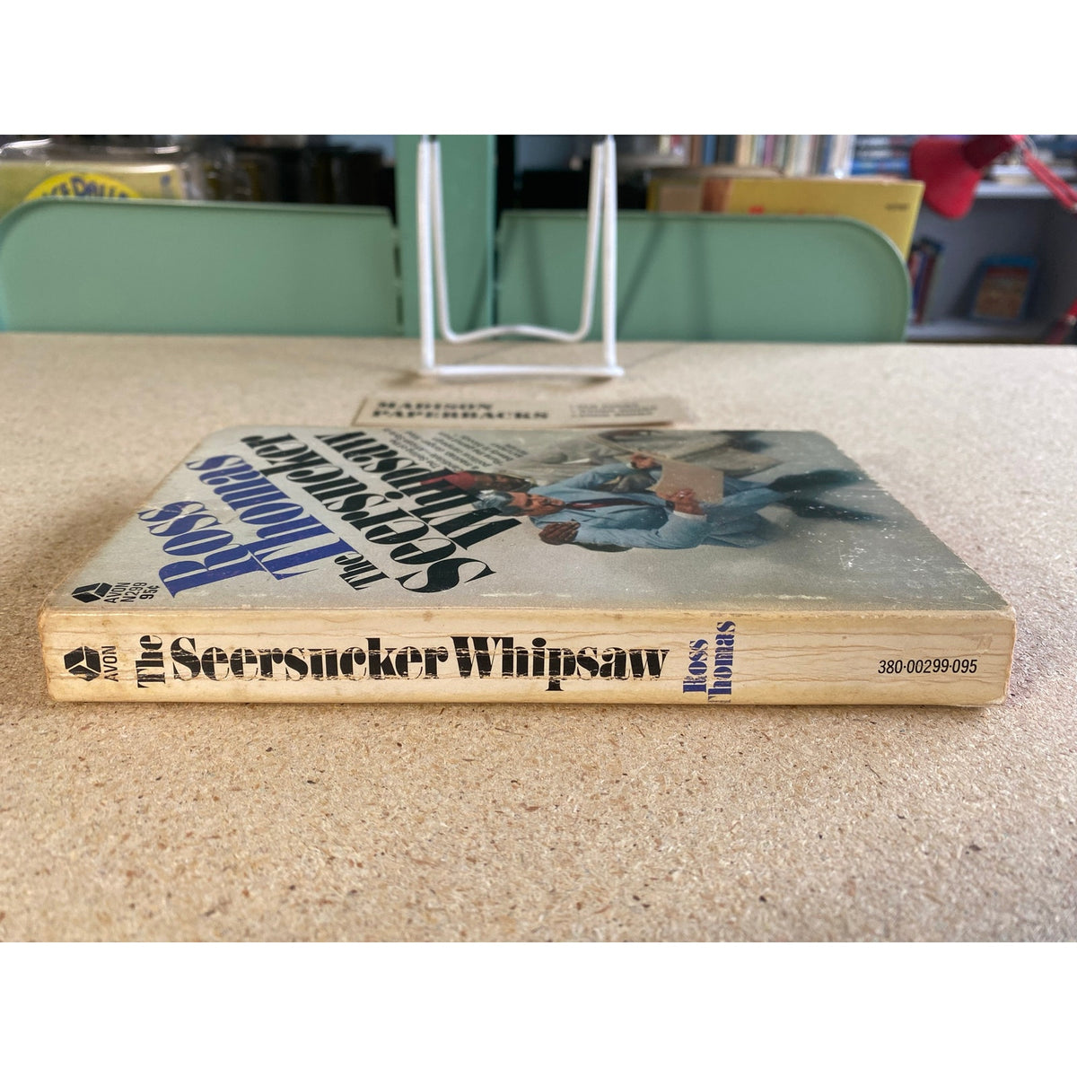 The Seersucker Whipsaw - Ross Thomas - Avon - Paperback