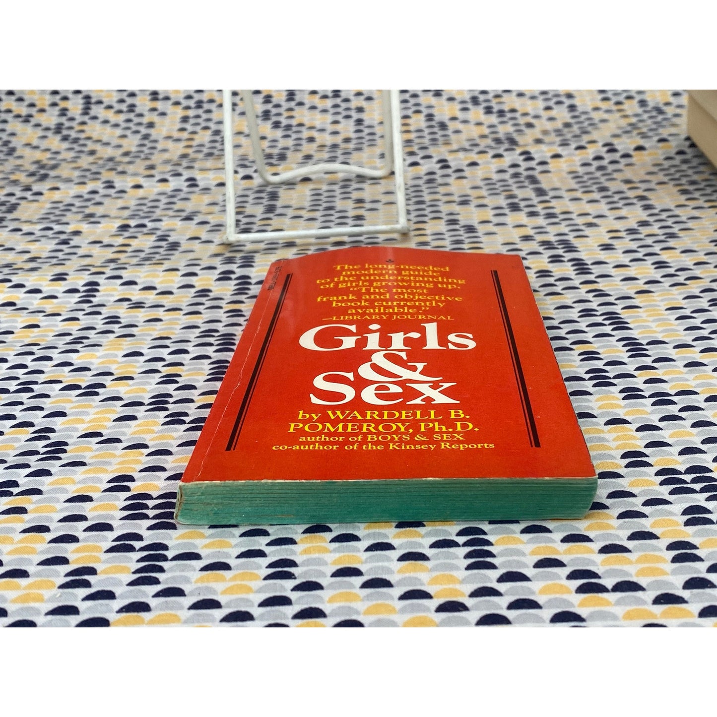 Girls & Sex - Wardell B. Pomeroy - Vintage Paperback Book - Dell Edition