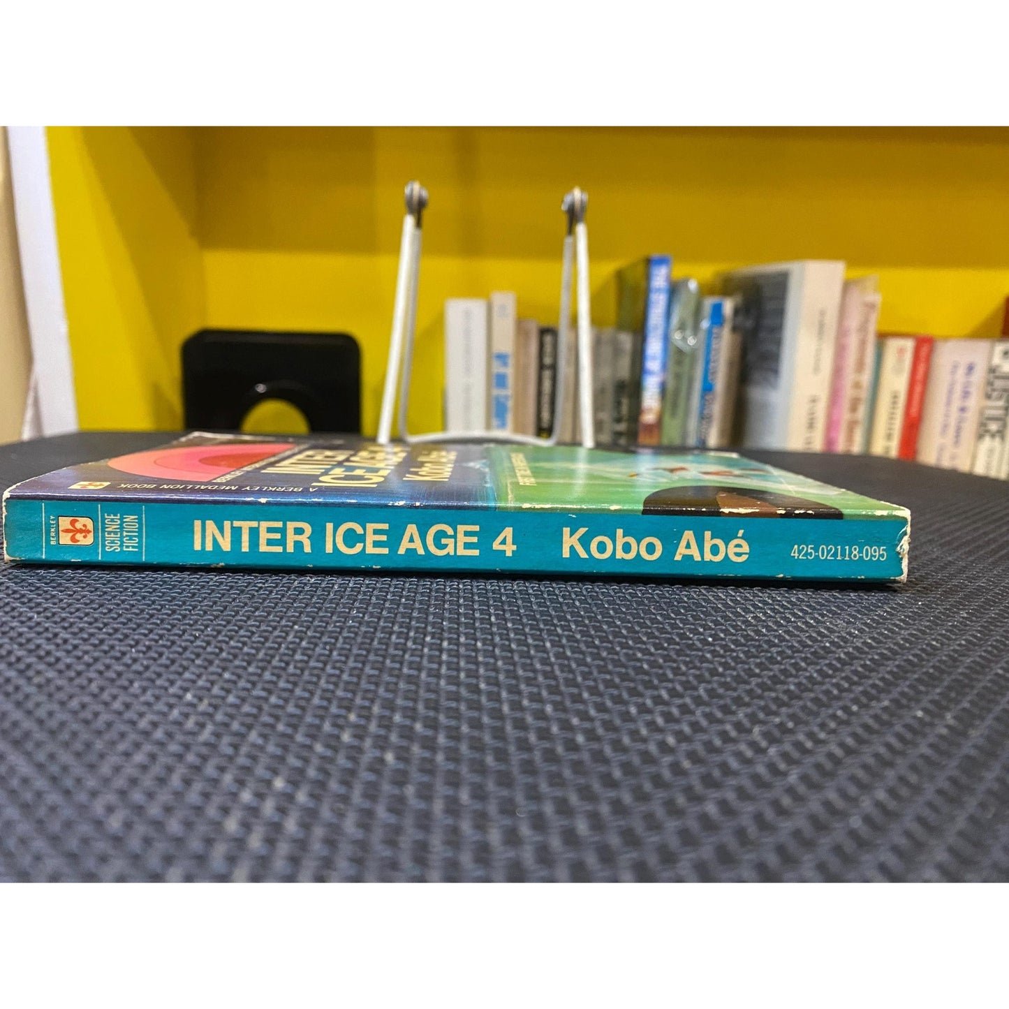 Kobo Abe - Inter Ice Age 4 - Vintage Paperback Book - Berkley 1st Paperback Edition
