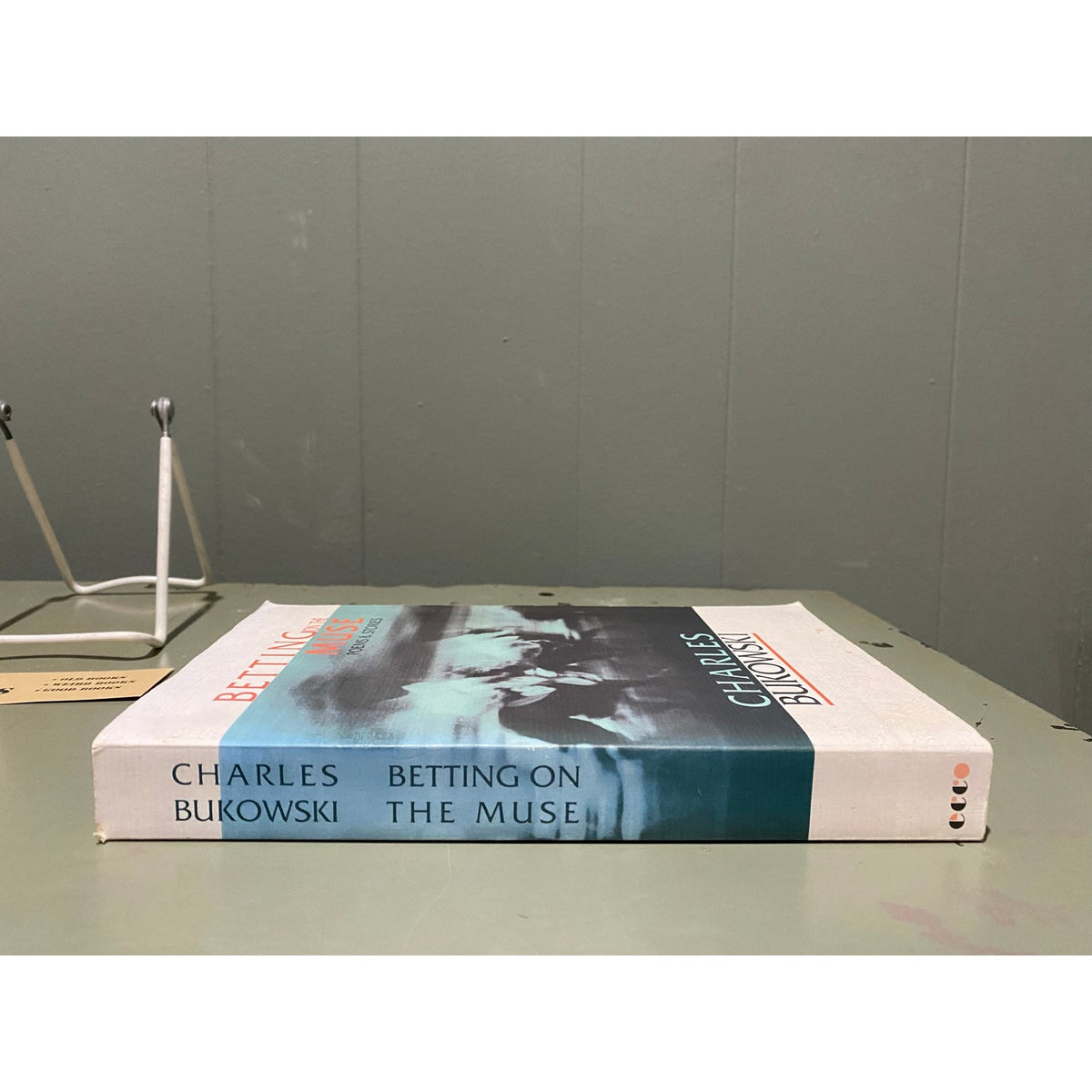 Betting On The Muse - Charles Bukowski - Ecco - Paperback
