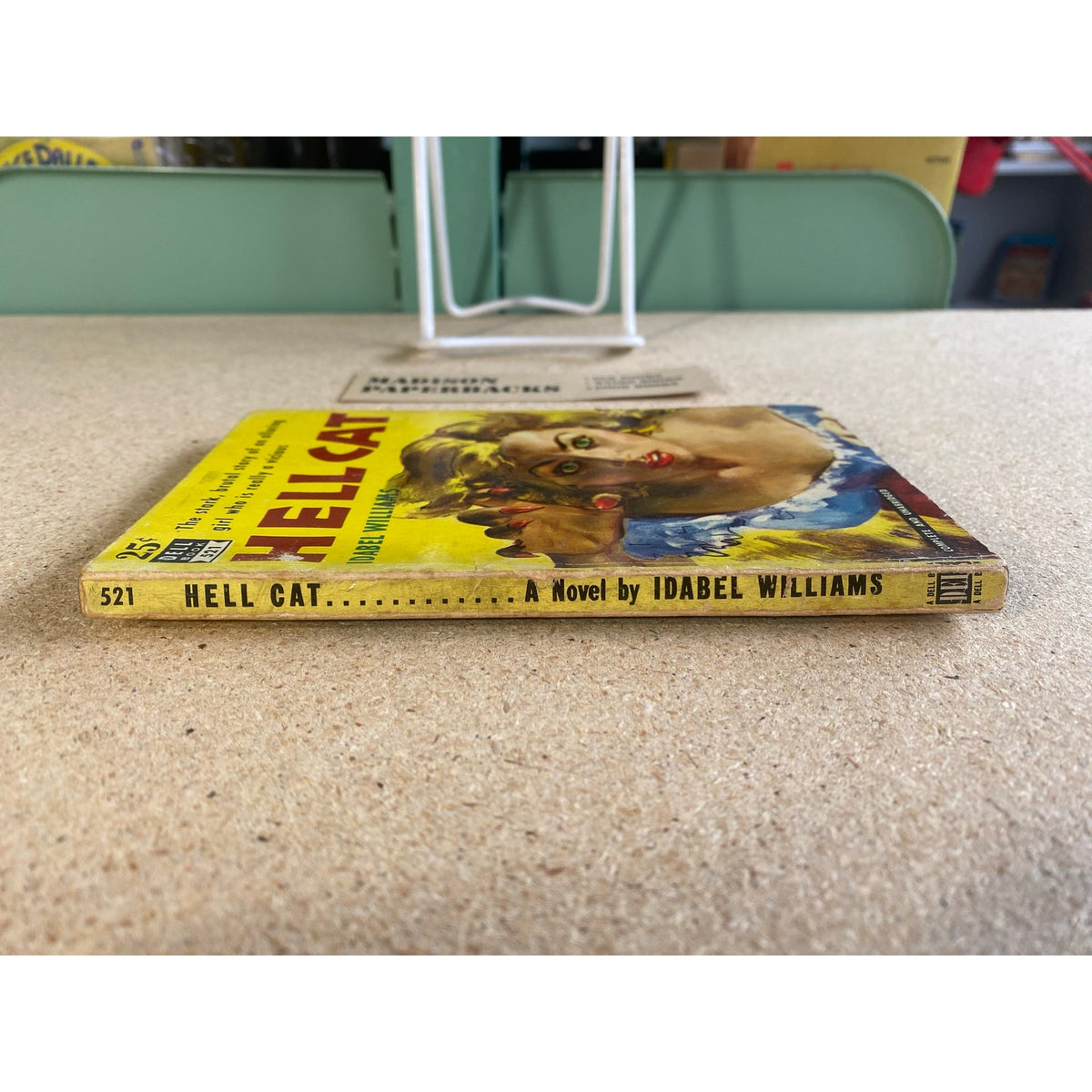 Hell Cat - Idabel Williams - Dell 521 - Mapback - Vintage Paperback Hellcat