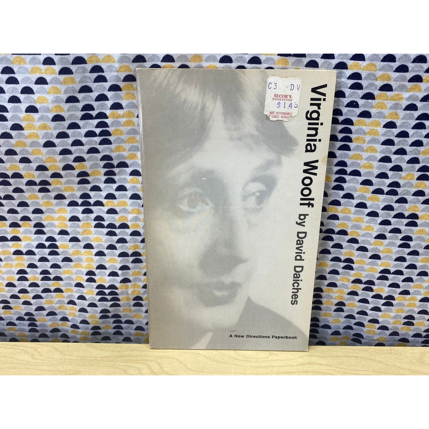 Virginia Woolf - by David Daiches - 1963 New Directions Edition