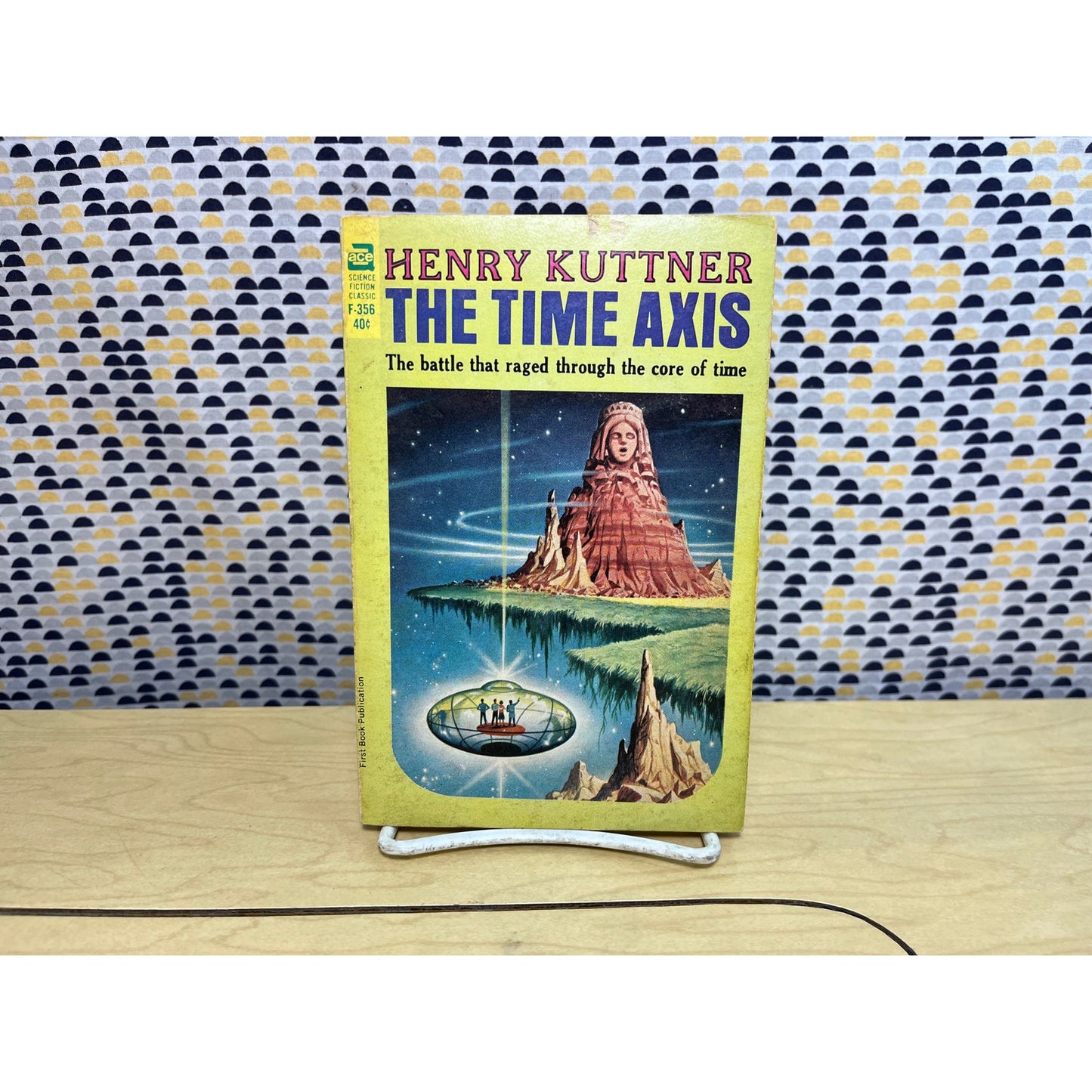 The Time Axis - Henry Kuttner - Ace Books- Paperback