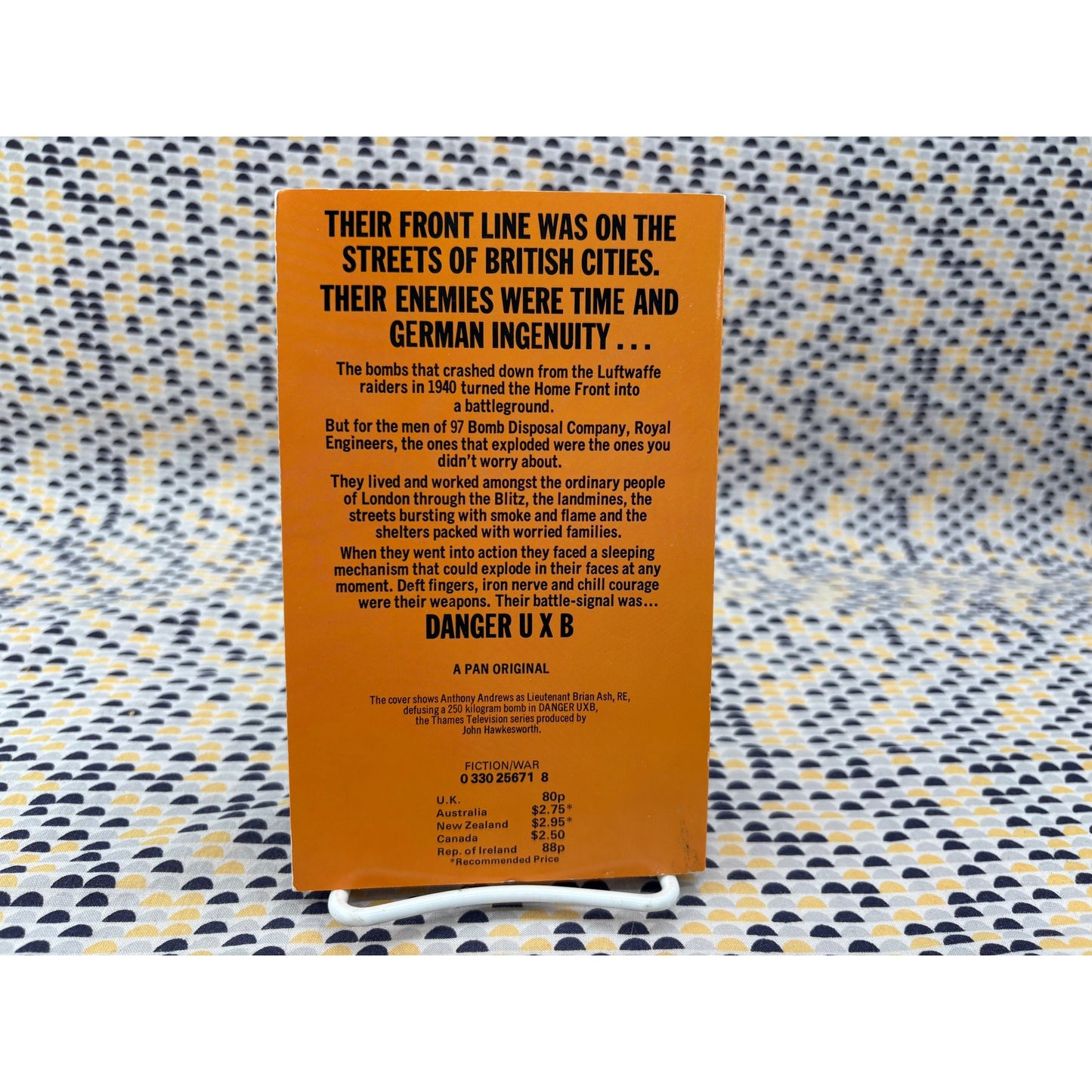 Danger UXB - Michael Booker - Pan - TV Tie In Edition - Paperback