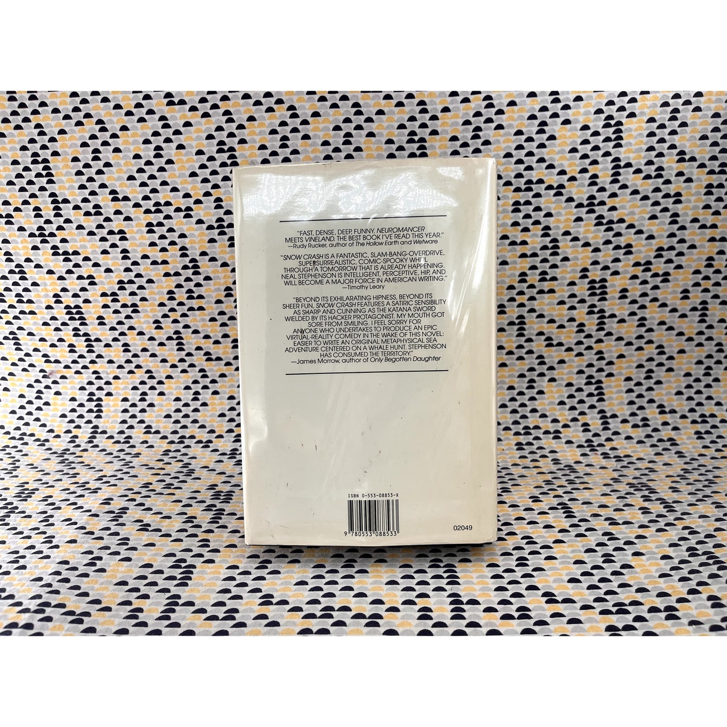 Snow Crash - Neal Stephenson - Vintage Hardcover Book - 1992 Book Club Edition - Bantam Spectra