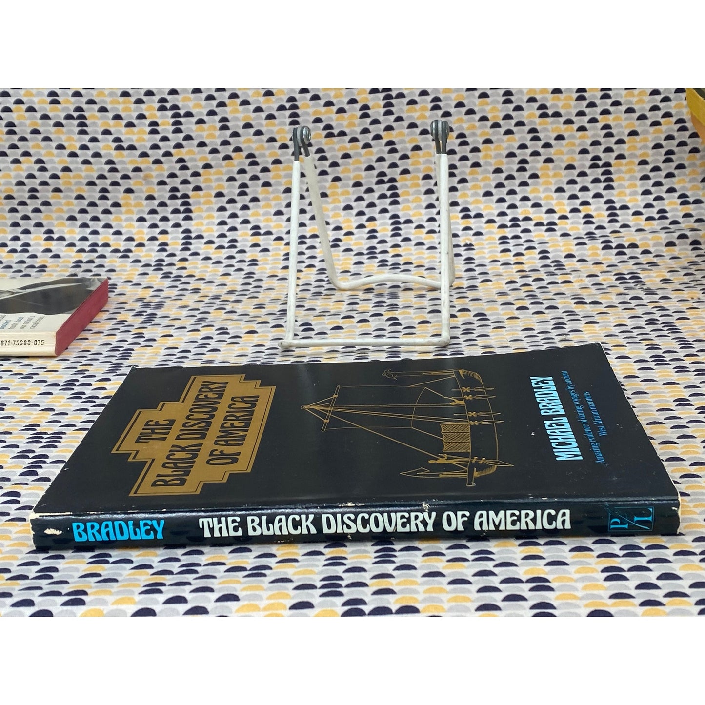 The Black Discovery Of America - Michael Bradley - Vintage Paperback Book