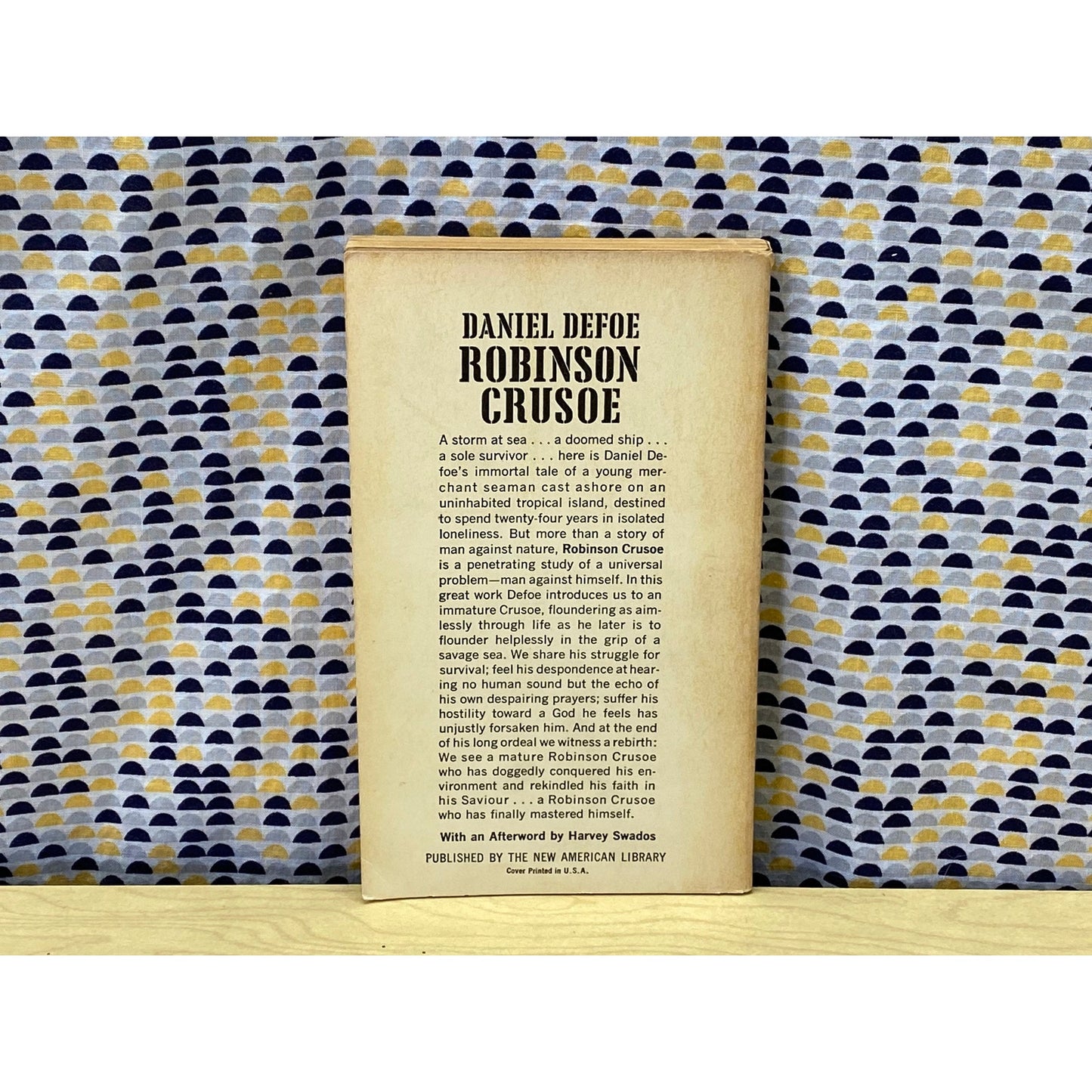 Robinson Crusoe - Daniel DeFoe - Vintage Paperback Book - Signet Classic Edition