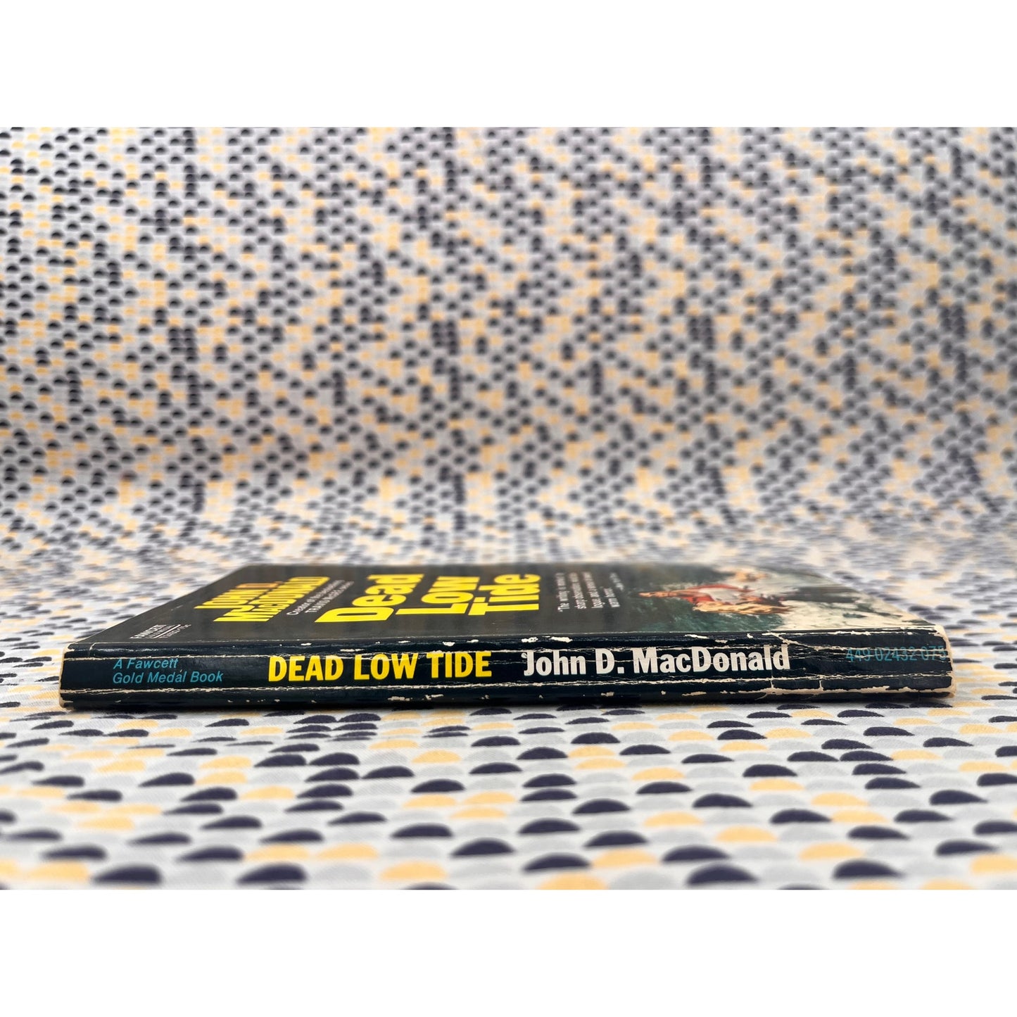 Dead Low Tide - John D. MacDonald - Fawcett Gold Medal - Paperback