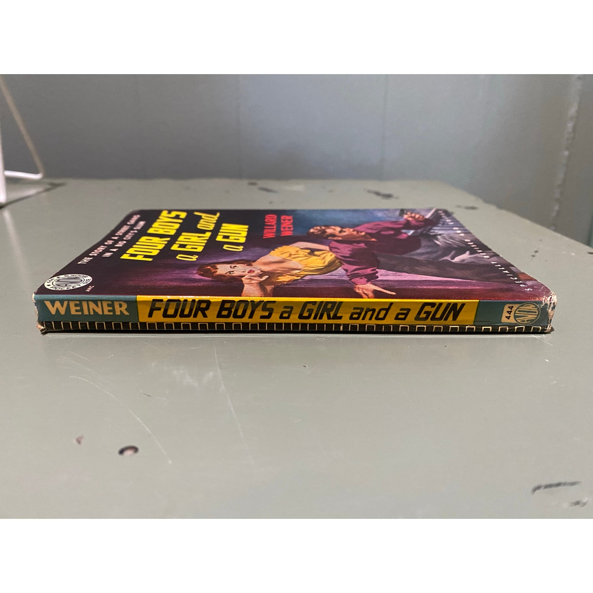 Four Boys, a Girl and a Gun - Willard Weiner - Avon 444 - Vintage Paperbacks