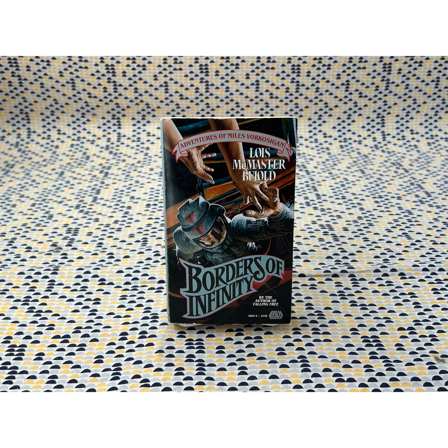Borders Of Infinity - Lois McMaster Bujold - Baen Books - Paperback