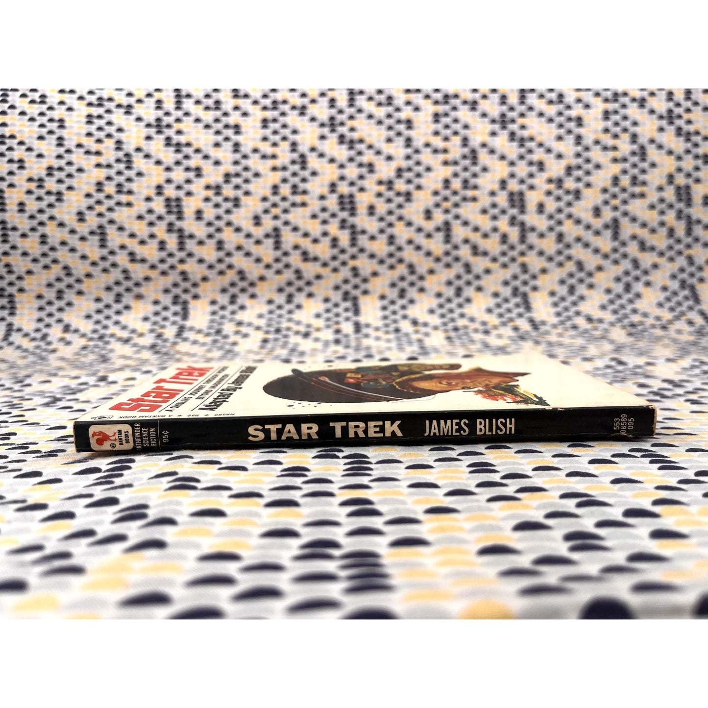 Star Trek - Gene Roddenberry - Adapted by James Blish - The Original Series Novelization - Vintage Paperback Book - 50 cent Bantam Edition