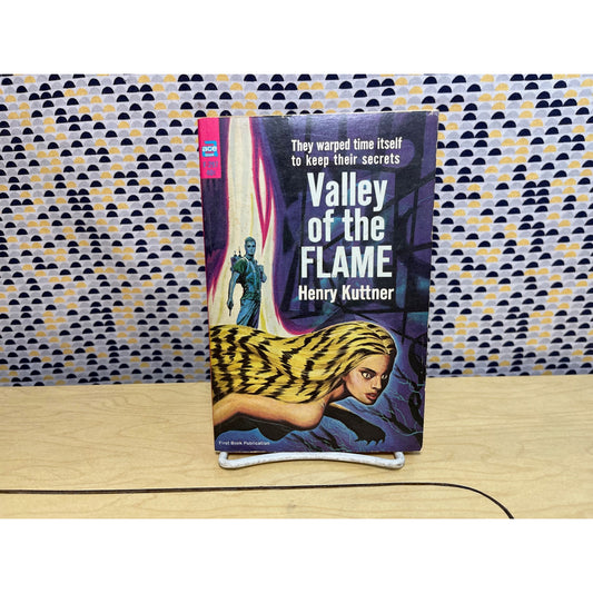 Valley of the Flame - Henry Kuttner - Ace Books - Paperback