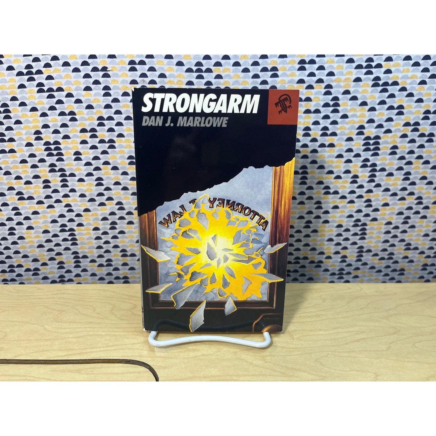 Strongarm - Dan J. Marlowe - Black Lizard Crime - Paperback