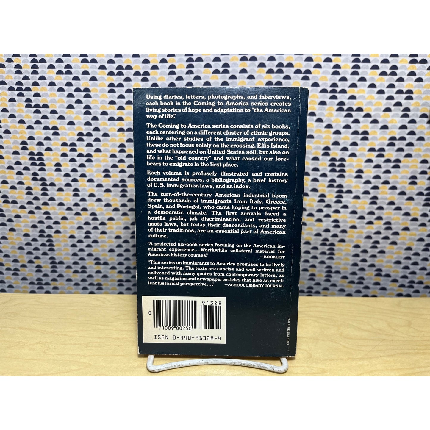 Coming to America, Immigrants from Southern Europe - Gladys Nadler Rips - Dell Books - Paperback