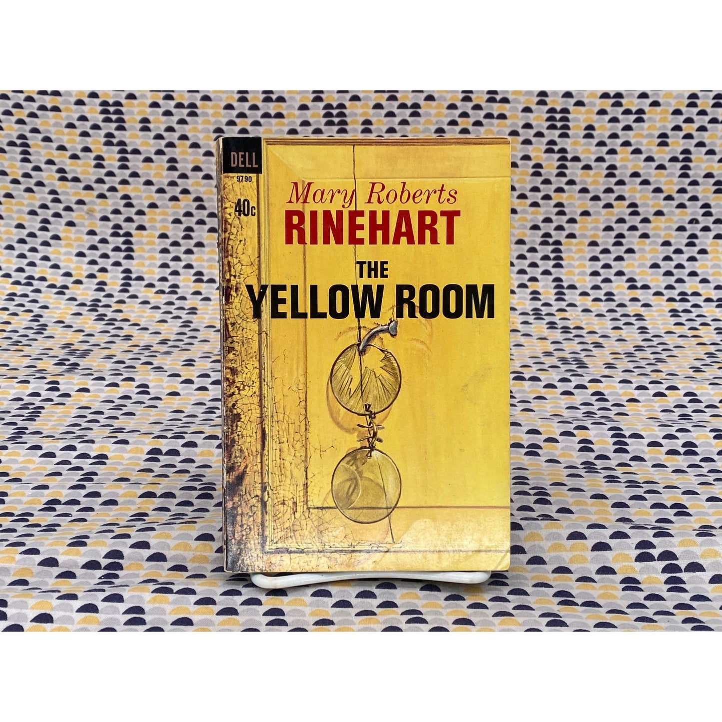 The Yellow Room - Mary Roberts Rinehart - Vintage Paperback Book - Dell Edition
