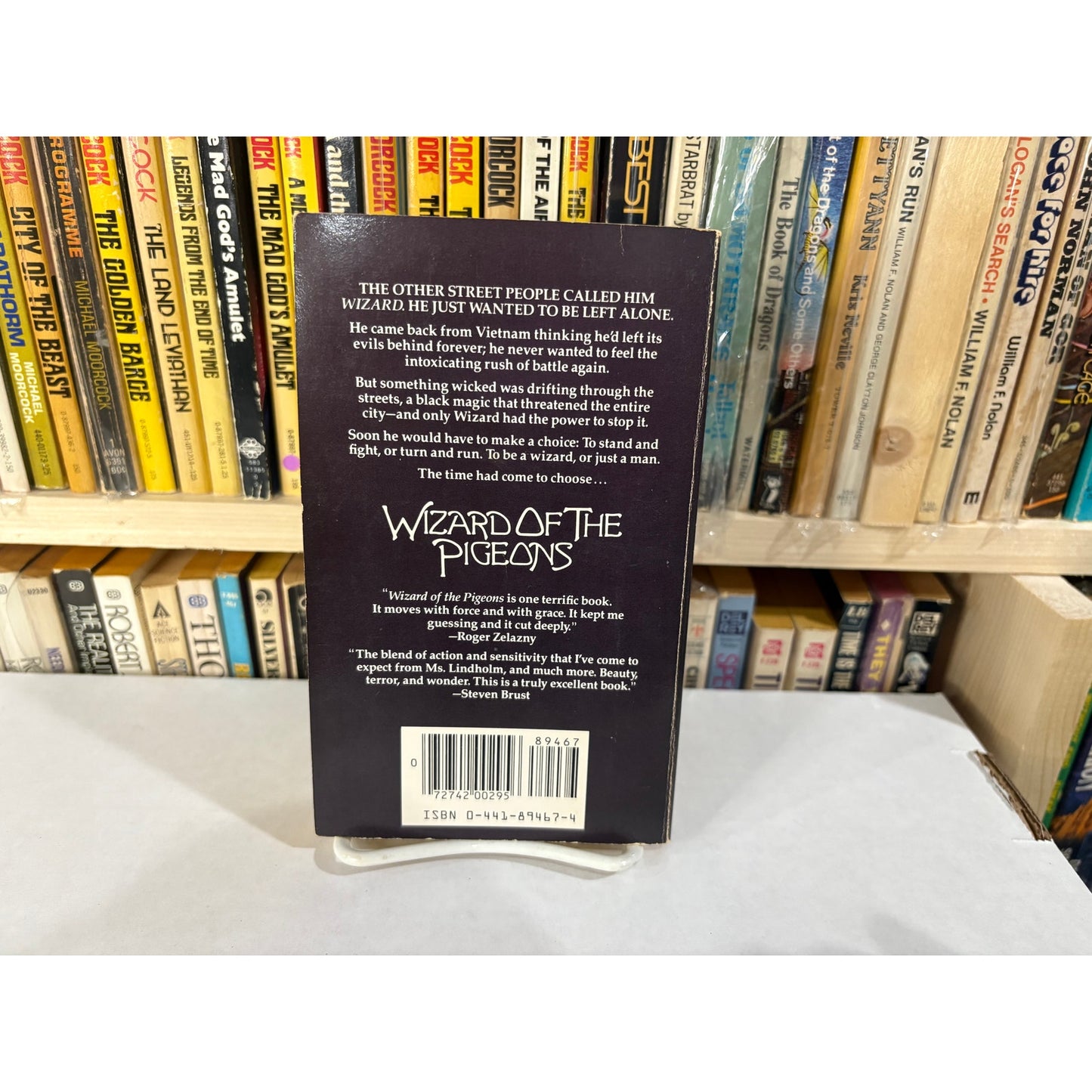 Wizard Of The Pigeons - Megan Lindholm ( Robin Hobb ) - Ace - Paperback