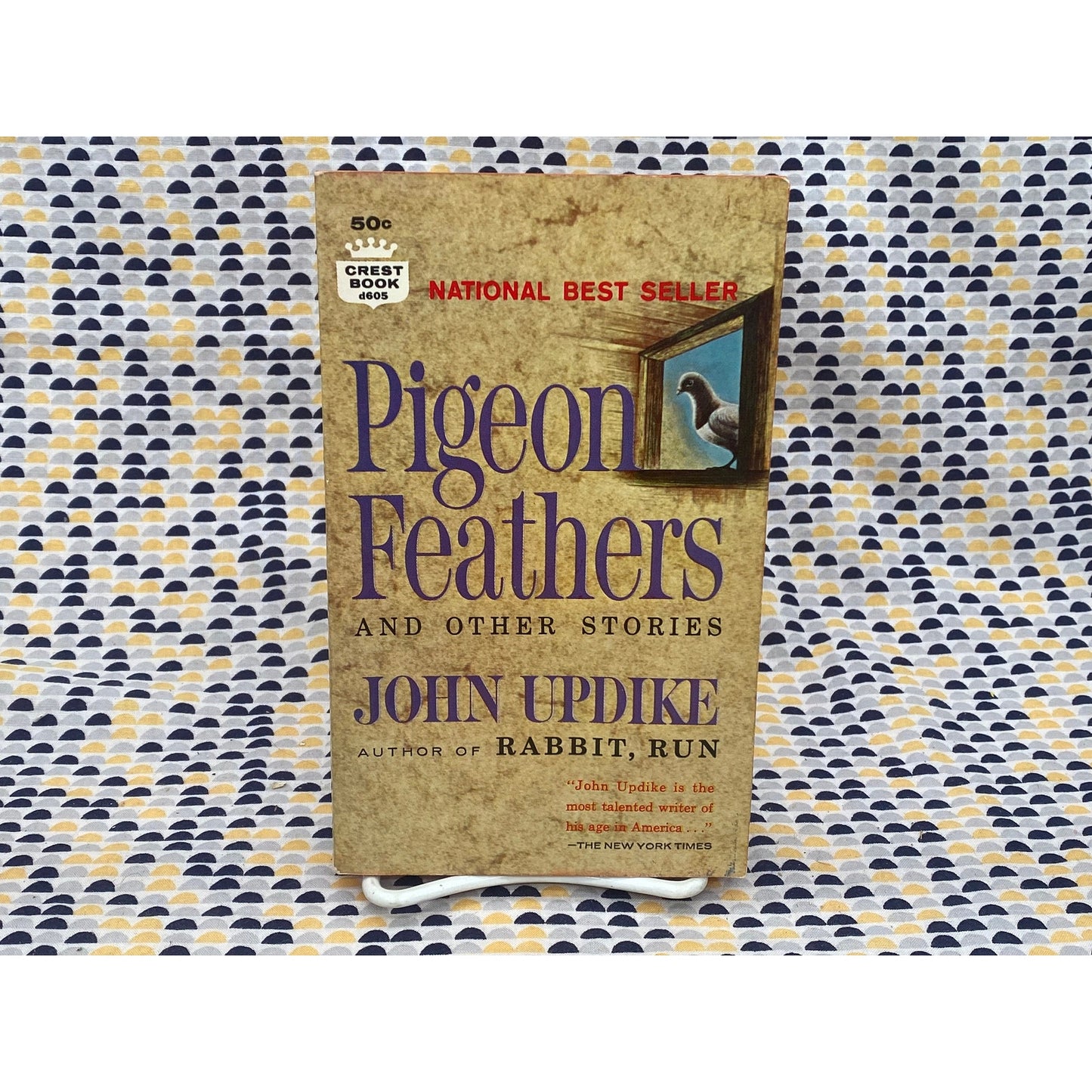 Pigeon Feathers and Other Stories - John Updike - Crest Book Edition