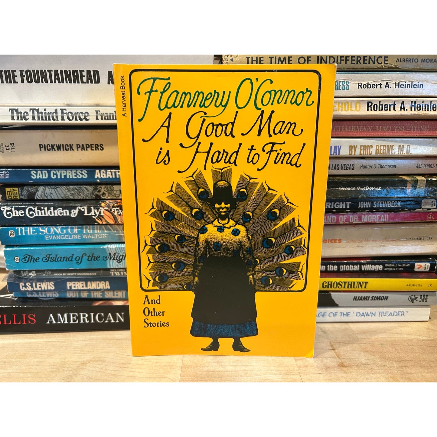 A Good Man Is Hard To Find And Other Stories - Flannery O'Connor - Vintage Paperback Book - Harvest/HBJ Edition