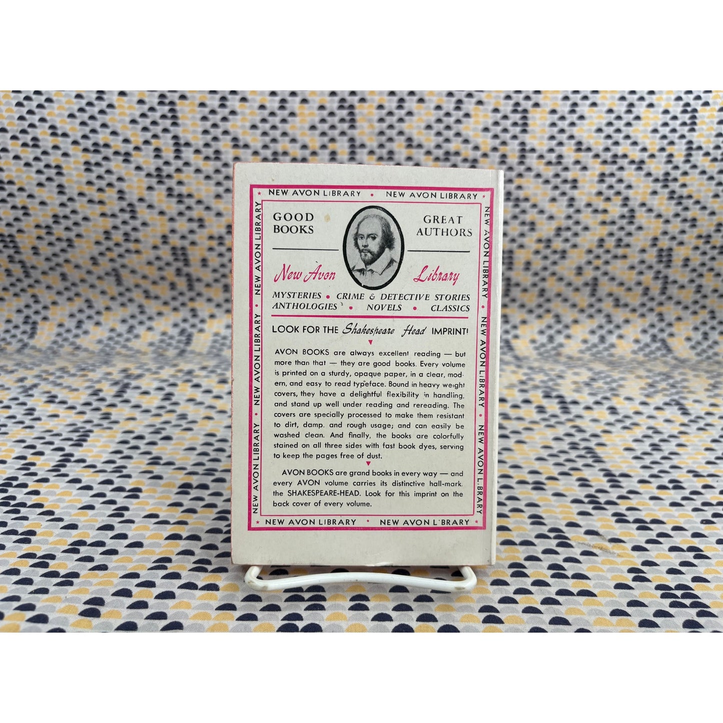 The Virgin and the Gypsy - D. H. Lawrence - Avon 98 - Vintage Paperbacks
