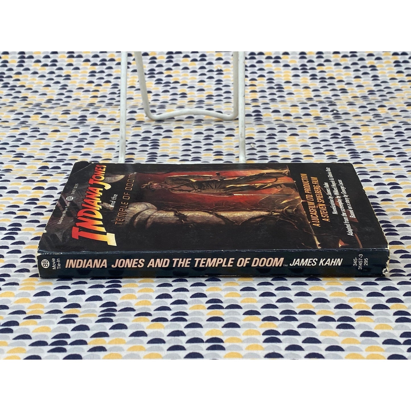 Temple of Doom - Indiana Jones - Movie Novelization - James Kahn - Vintage Paperback - Tie-In
