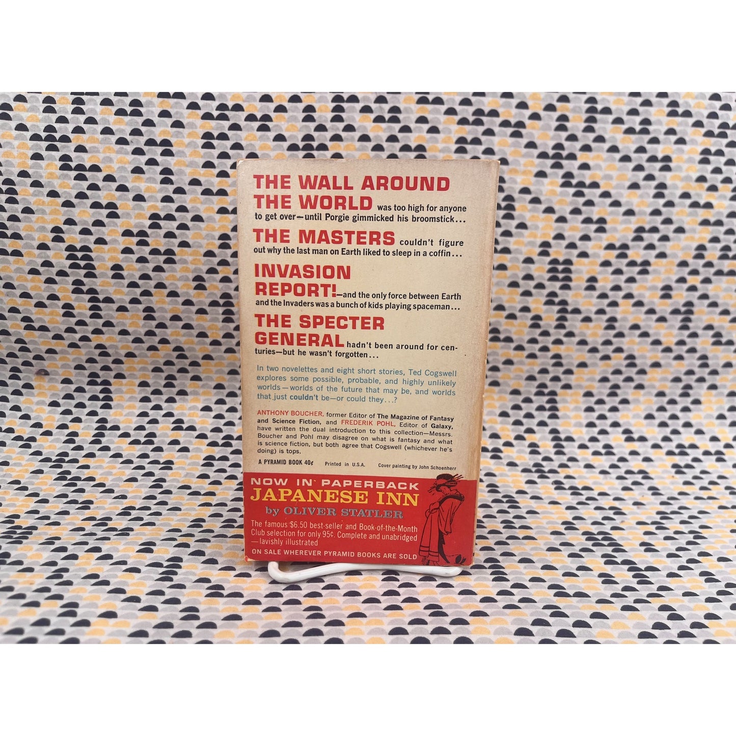 The Wall Around the World - Theodore R. Cogswell - Pyramid Books - Paperback