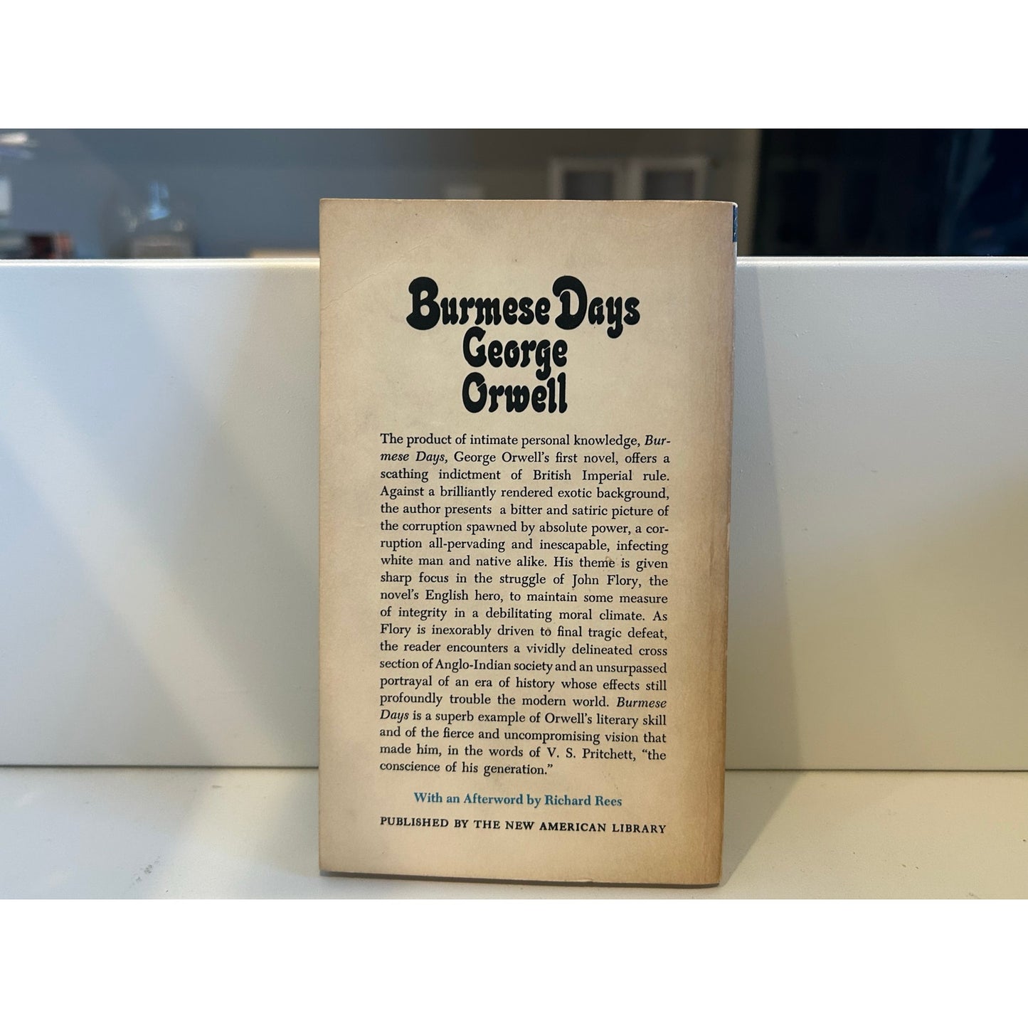 Burmese Days  - George Orwell - Vintage Paperback - Signet Classics Edition