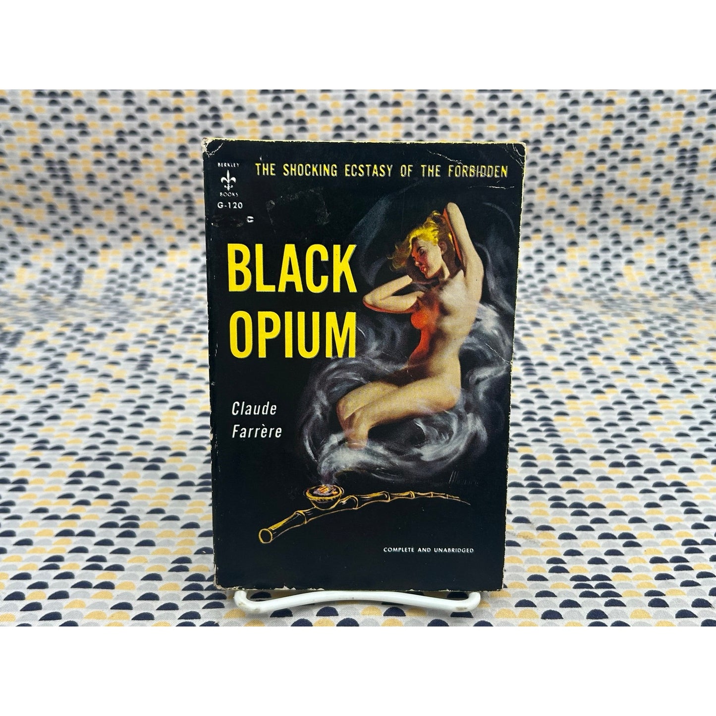 Black Opium (Fumée d'opium) -Claude Farrére - - Vintage Paperbacks