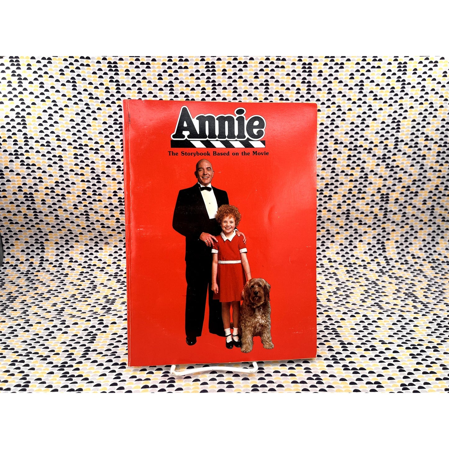 Annie: The Storybook Based on the Movie - Movie Novelization Movie Tie-In Edition