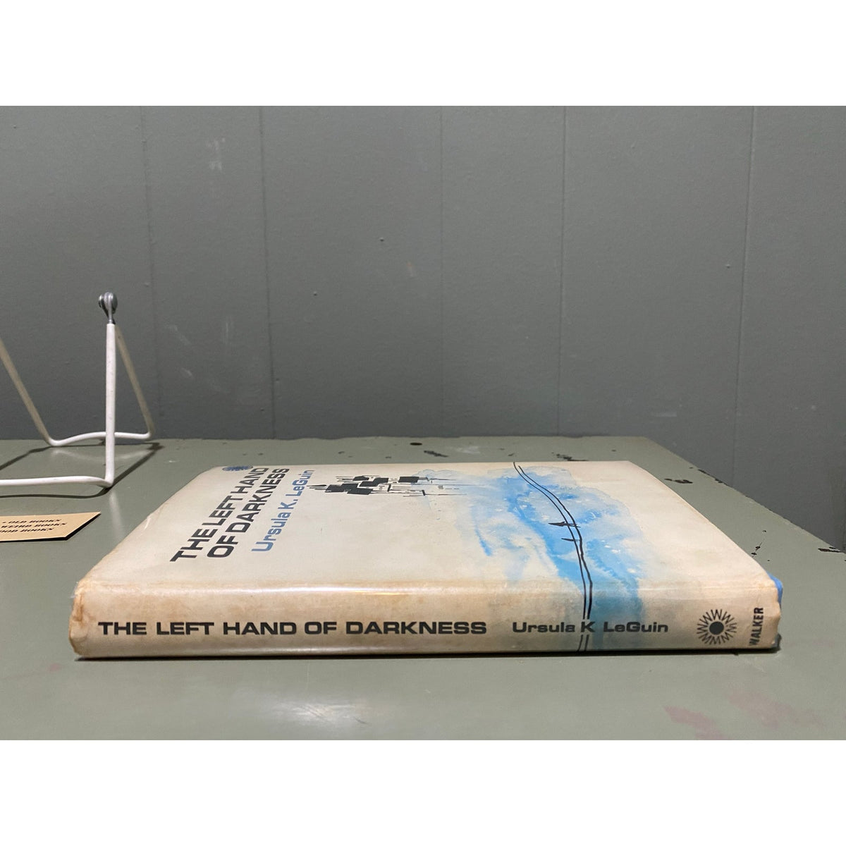 The Left Hand of Darkness - Ursula K. LeGuin - Walker and Co - Club Edition