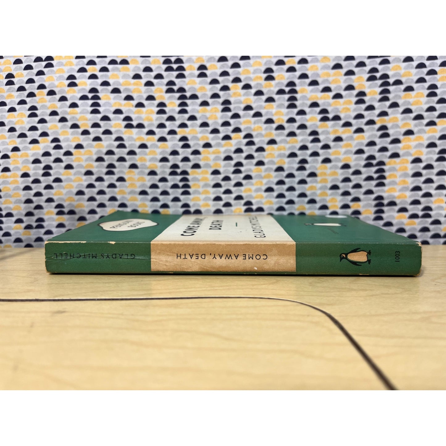 Come Away, Death - Gladys Mitchell - Penguin Books - Paperback