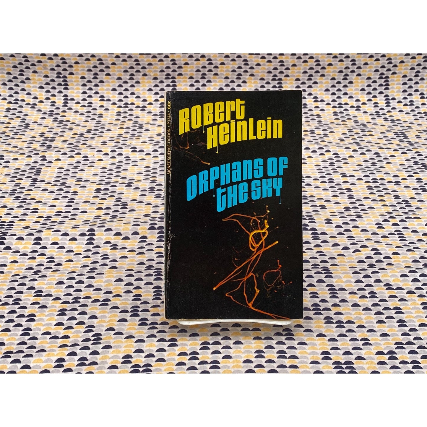 Orphans in the Sky - Robert A. Heinlein - Vintage Paperback - 60 cent Signet Science Fiction Edition