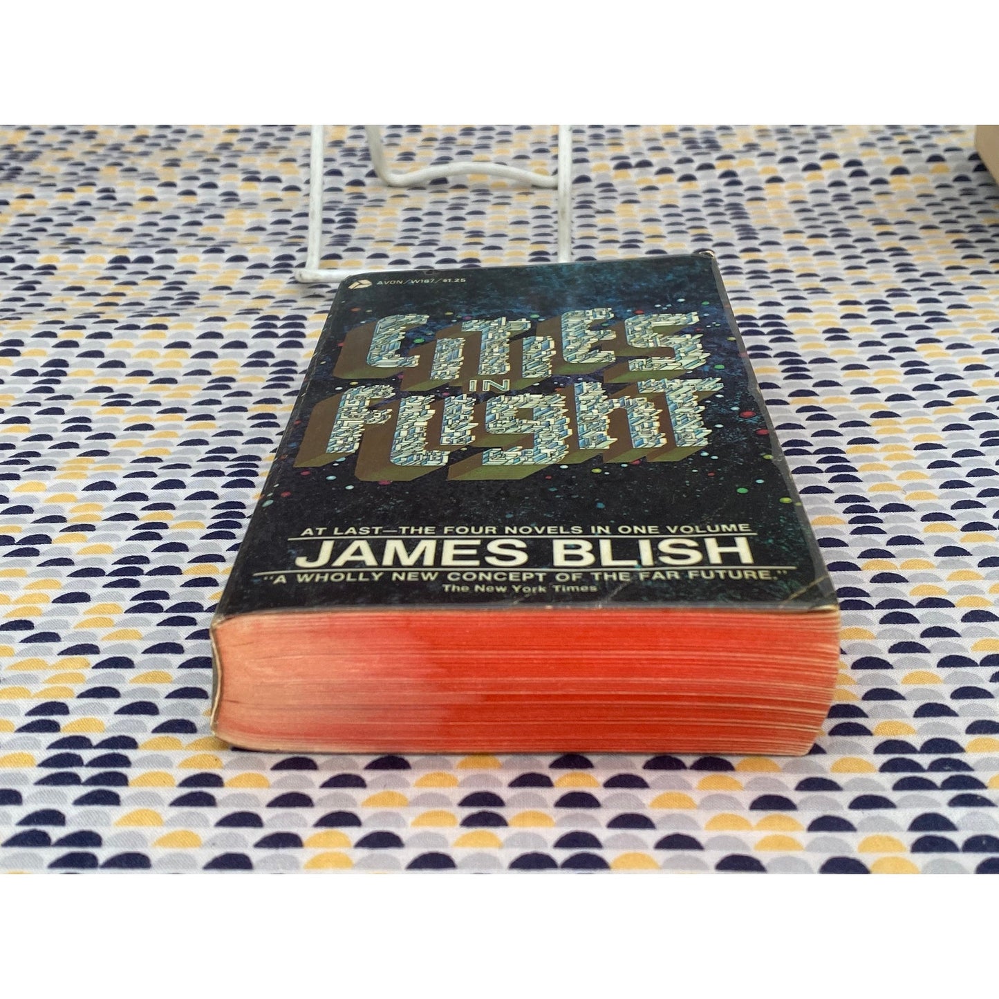 Cities In Flight - James Blish - Vintage Paperback Book - Avon Edition