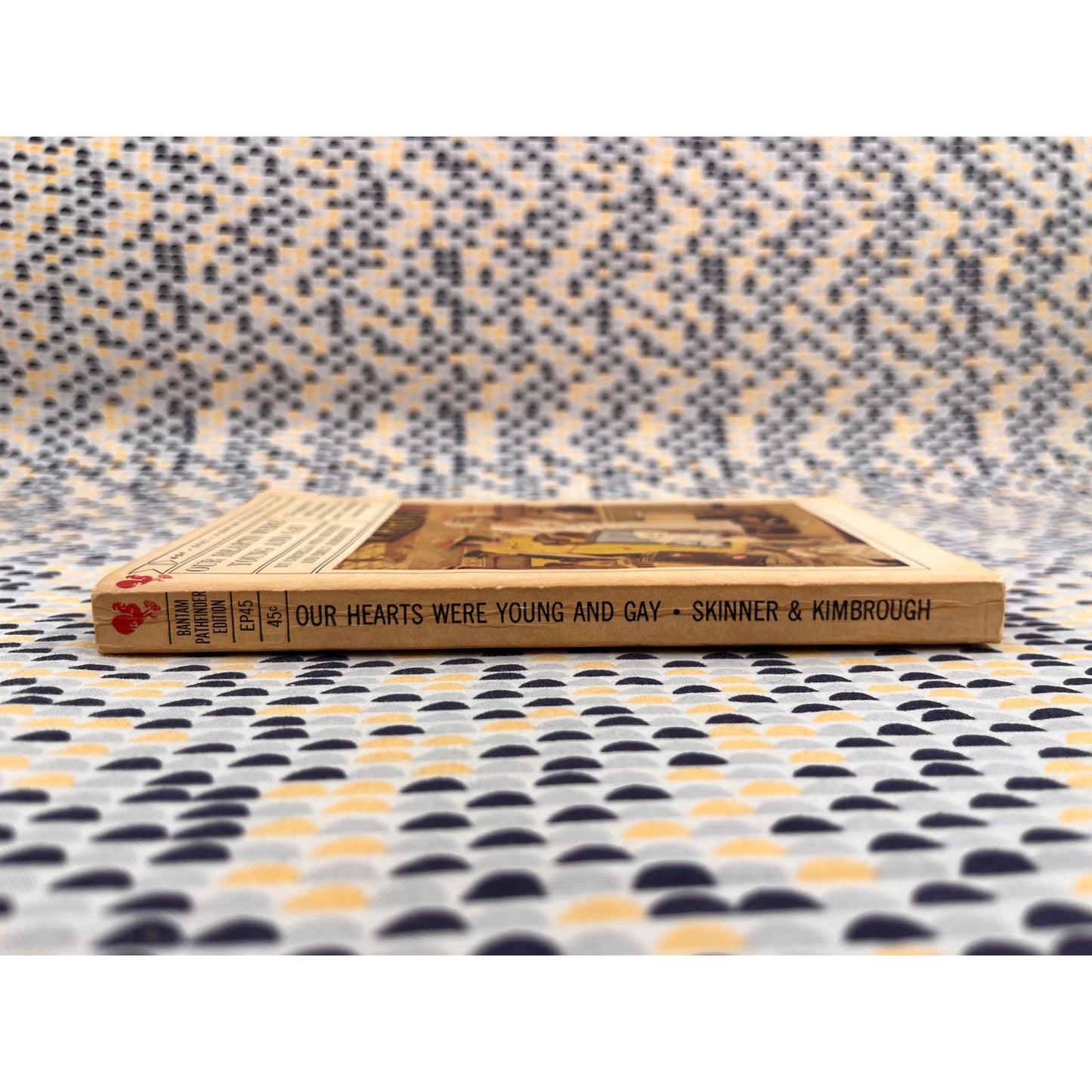 Our Hearts Were Young and Gay - Cornelia Otis Skinner & Emily Kimbrough - Bantam Books - Paperback