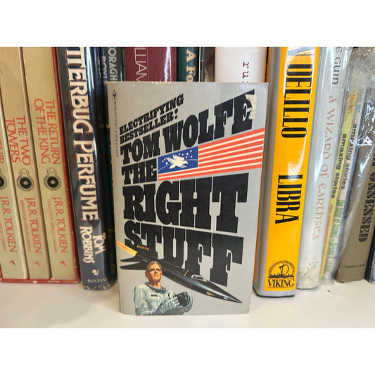 The Right Stuff - Tom Wolfe - Vintage Paperback Book - Bantam Books