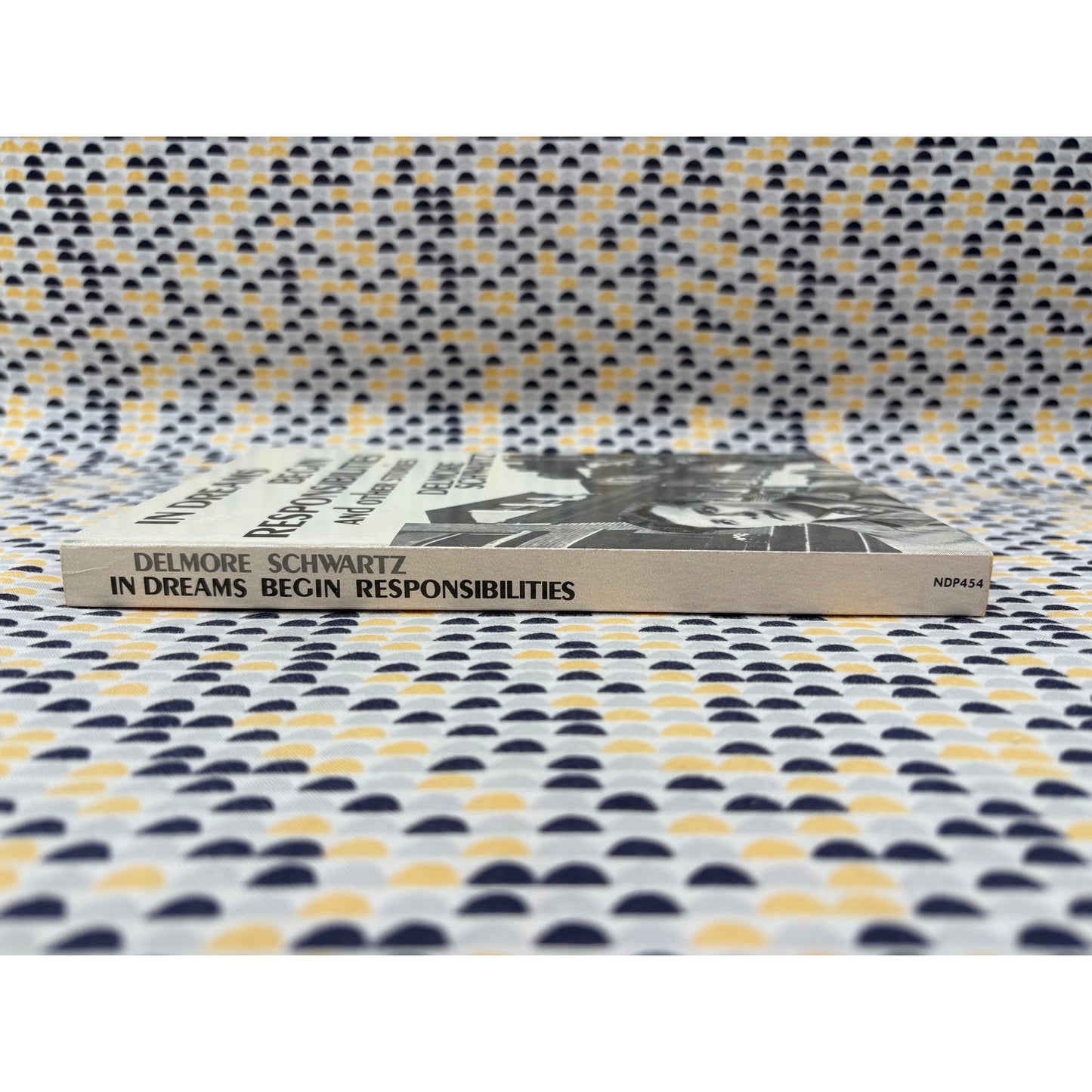 In Dreams Begin Responsibilities - Delmore Schwartz - New Directions - Paperback