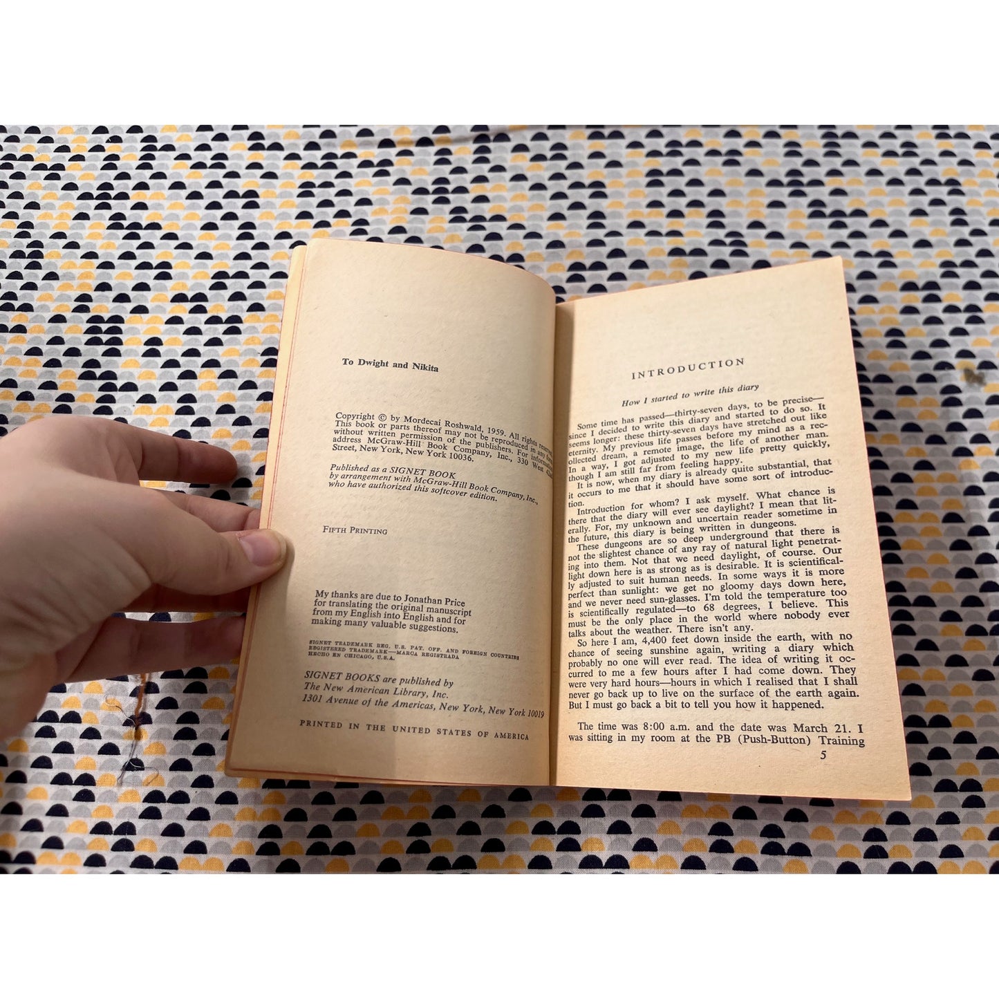 Level 7 - Mordecai Roshwald - Vintage Paperback Book - Signet Edition