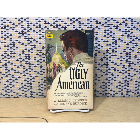 The Ugly American - William J. Lederer & Eugene Burdick - Crest Giant Books - Paperback