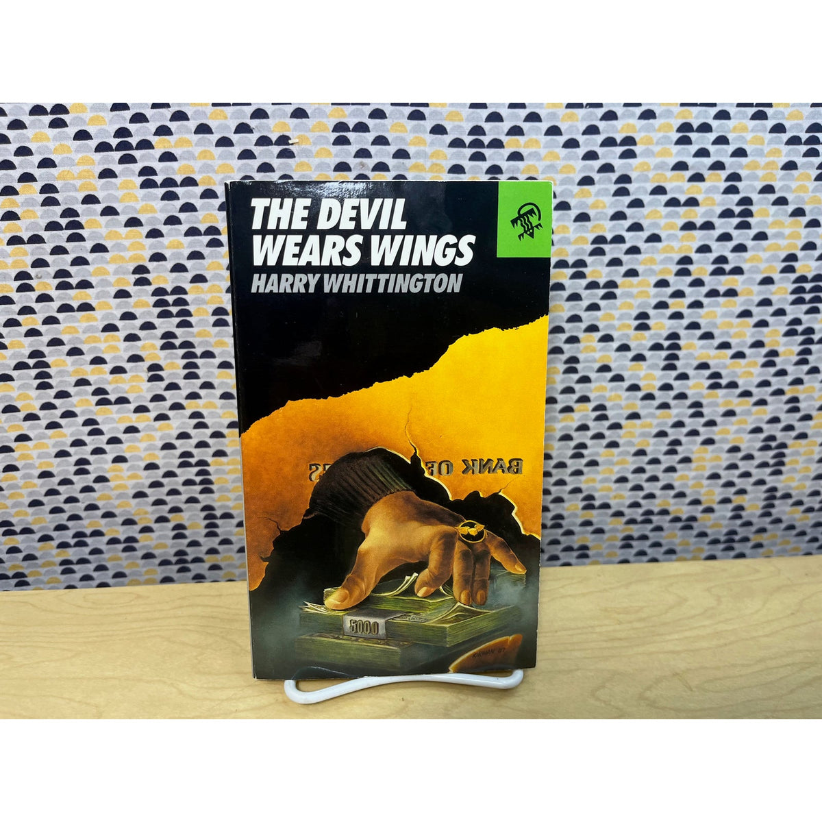 The Devil Wears Wings - Harry Whittington - Black Lizard Crime - Paperback