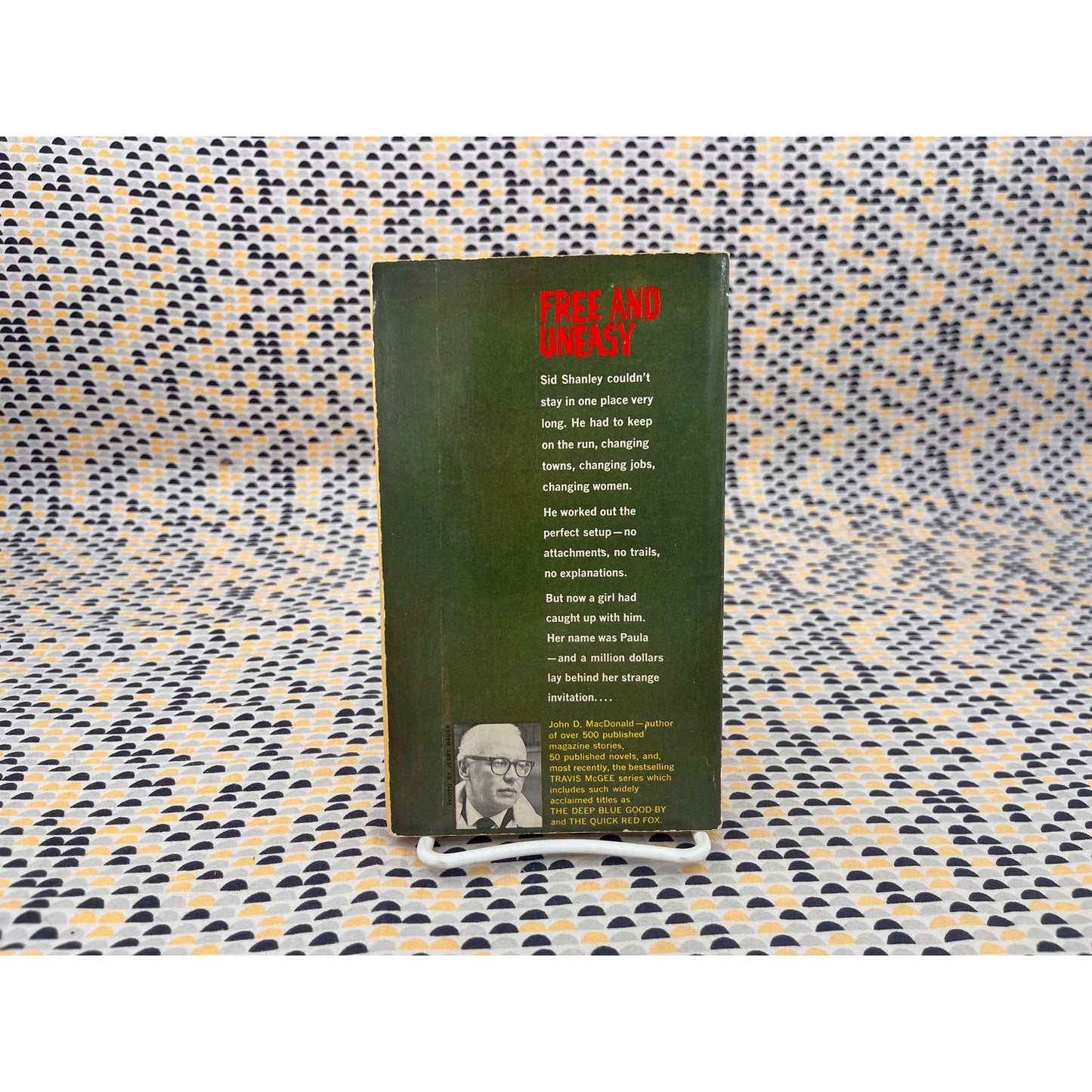 On The Run - John D. MacDonald - Fawcett Gold Medal - Paperback