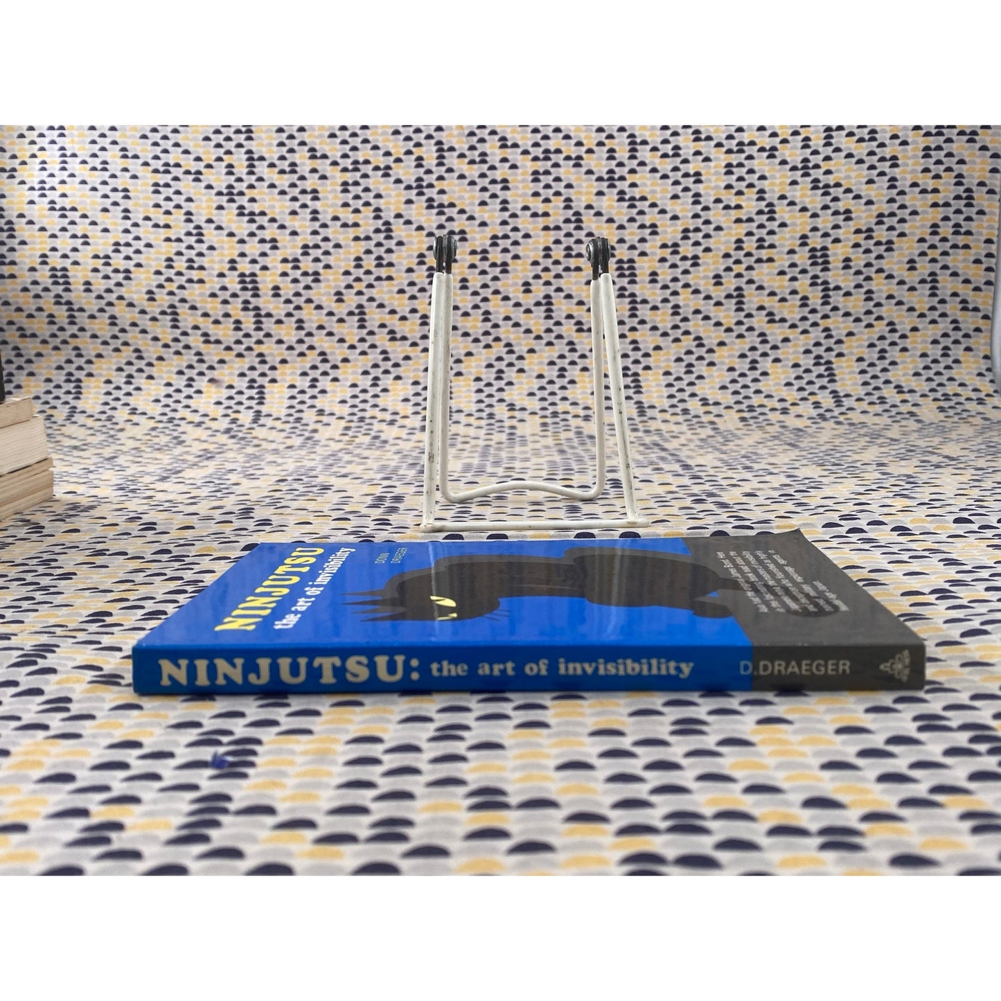 Ninjitsu - the Art of Invisibility - Donn Draeger - Lotus Press