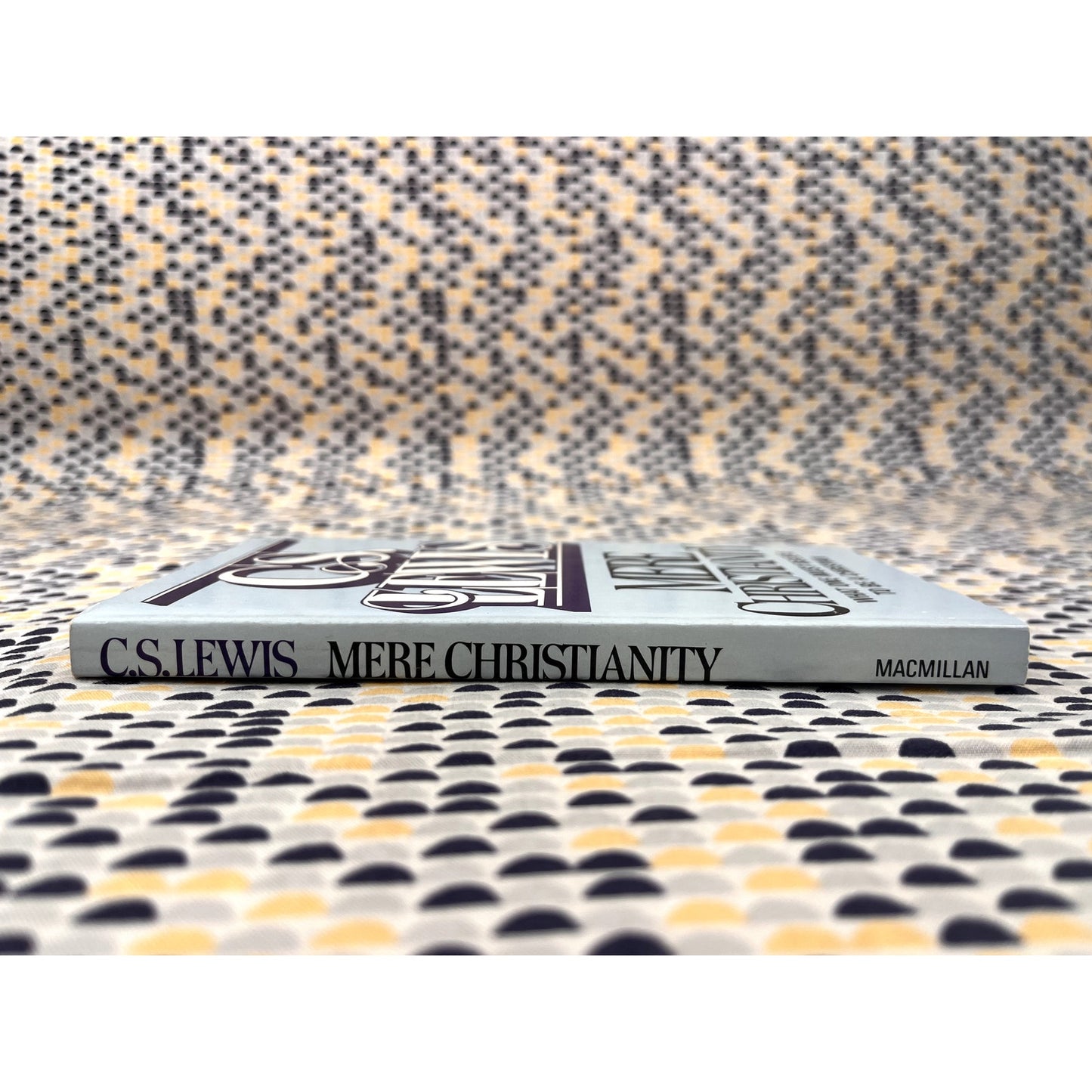 Mere Christianity - C. S. Lewis - MacMillan Books - Paperback