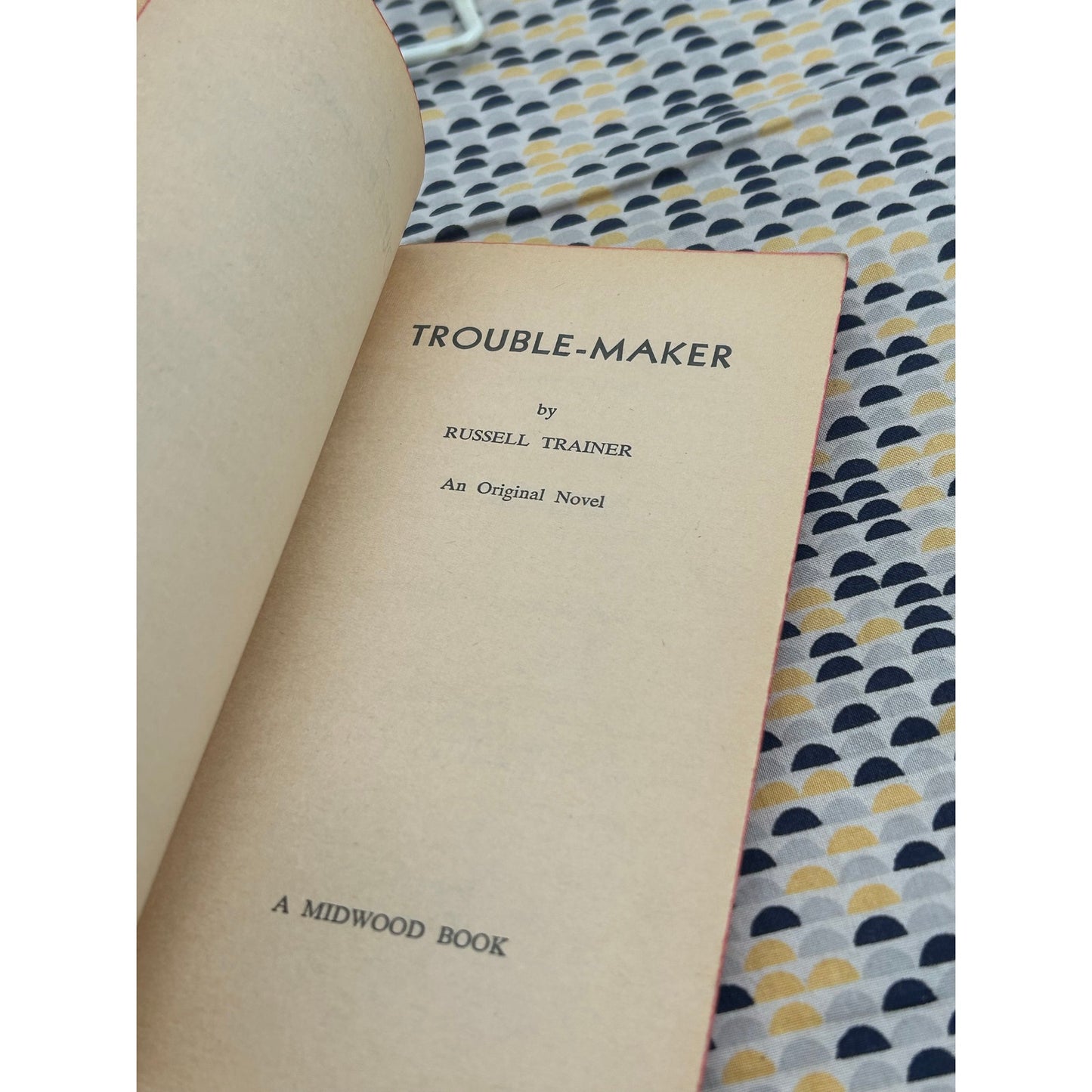 Trouble-Maker - Russell Trainer - Midwood 32-480 - Sleaze - Vintage Paperbacks