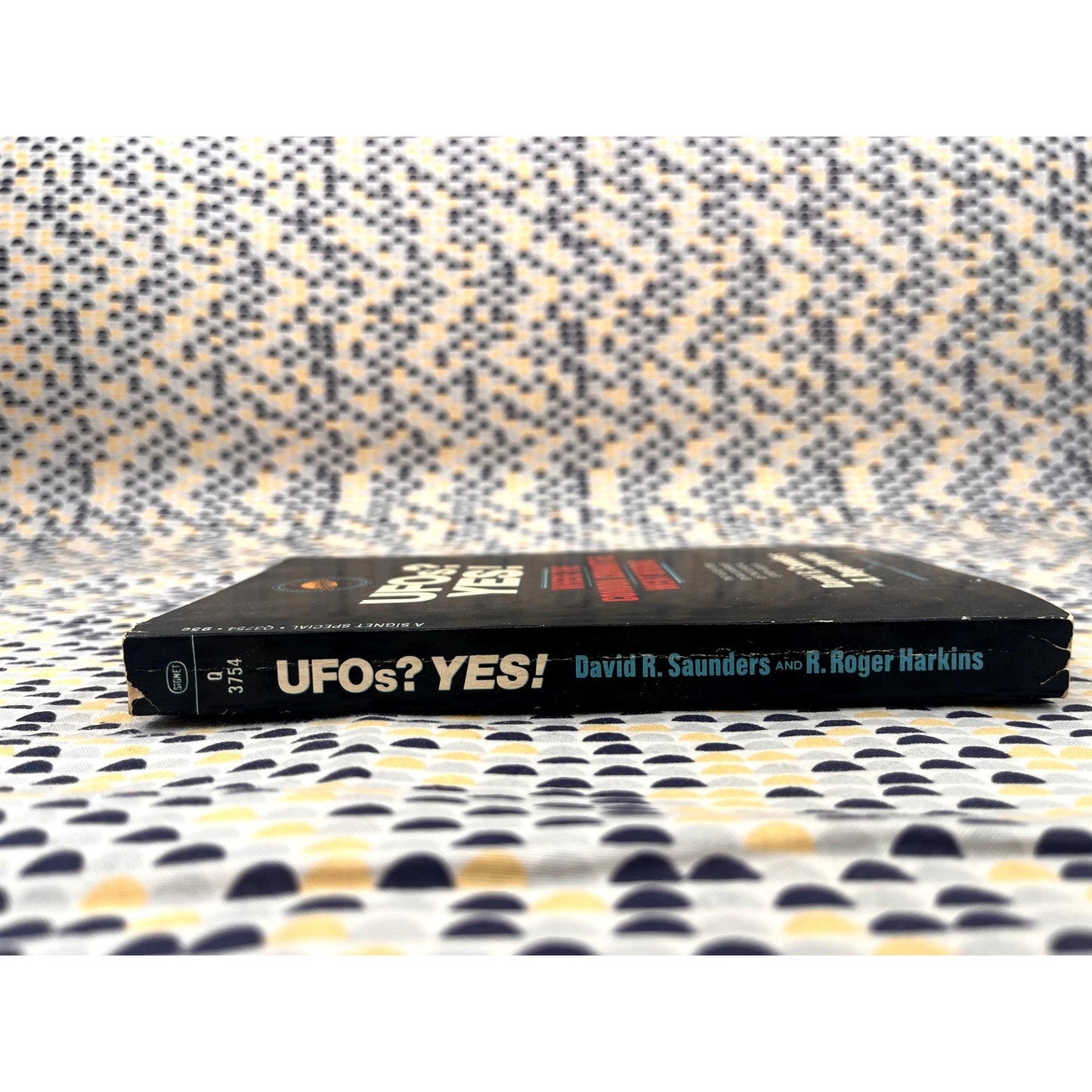 UFOs? Yes! -  Condon Committee - David R. Saunders & R. Roger Harkins - Signet Books - Paperback