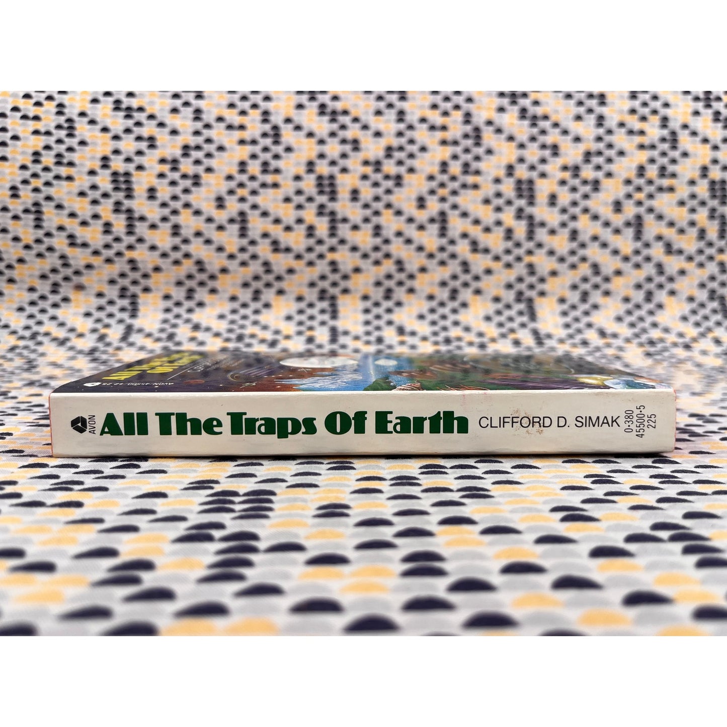 All The Traps of Earth - Clifford D. Simak - Avon Books - Paperback