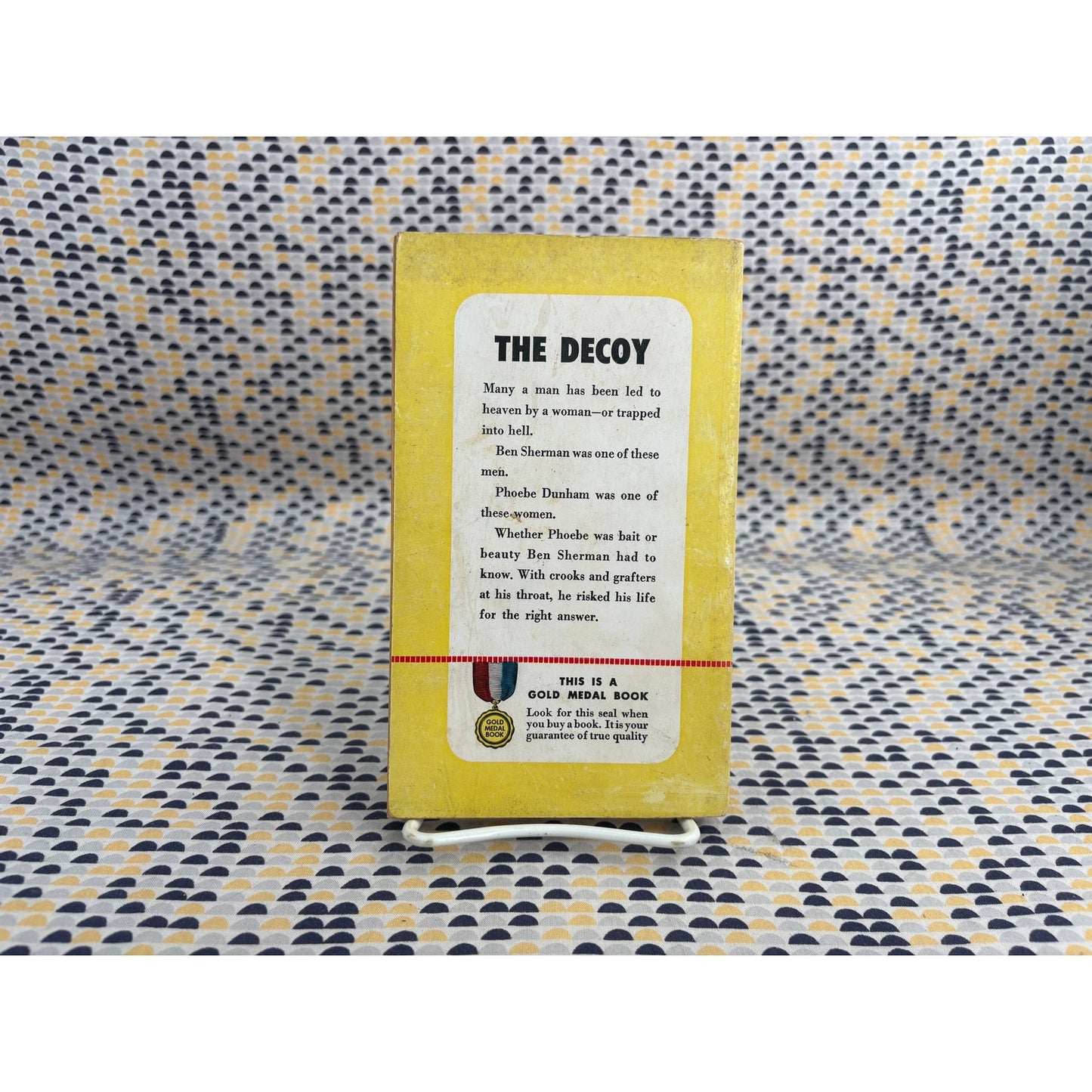 The Decoy - Edward Ronns - Gold Medal 194 - Vintage Paperbacks