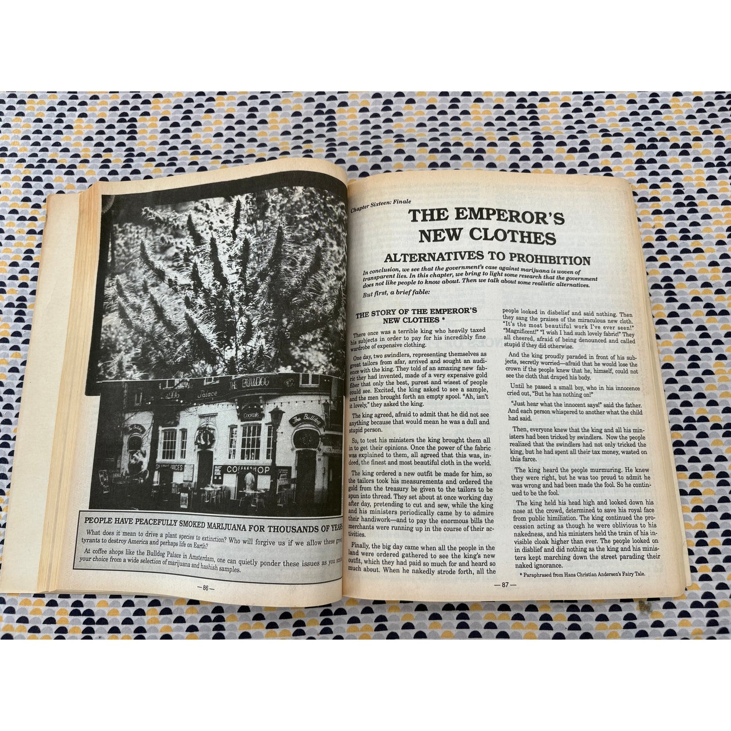 The Emperor Wears No Clothes - Jack Herer - Queen Of Clubs - Magazine